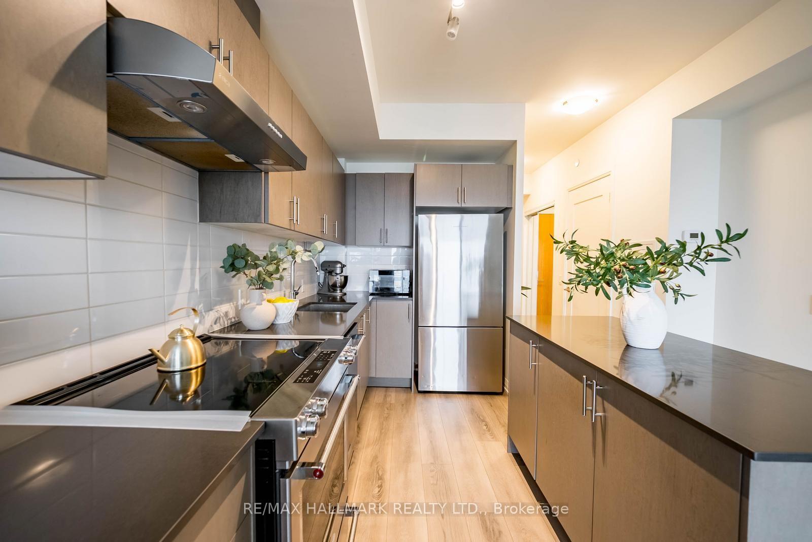 Photo 5 of Unit 1706, 8960 Jane Street, Vaughan, Vellore Village — HOMEH