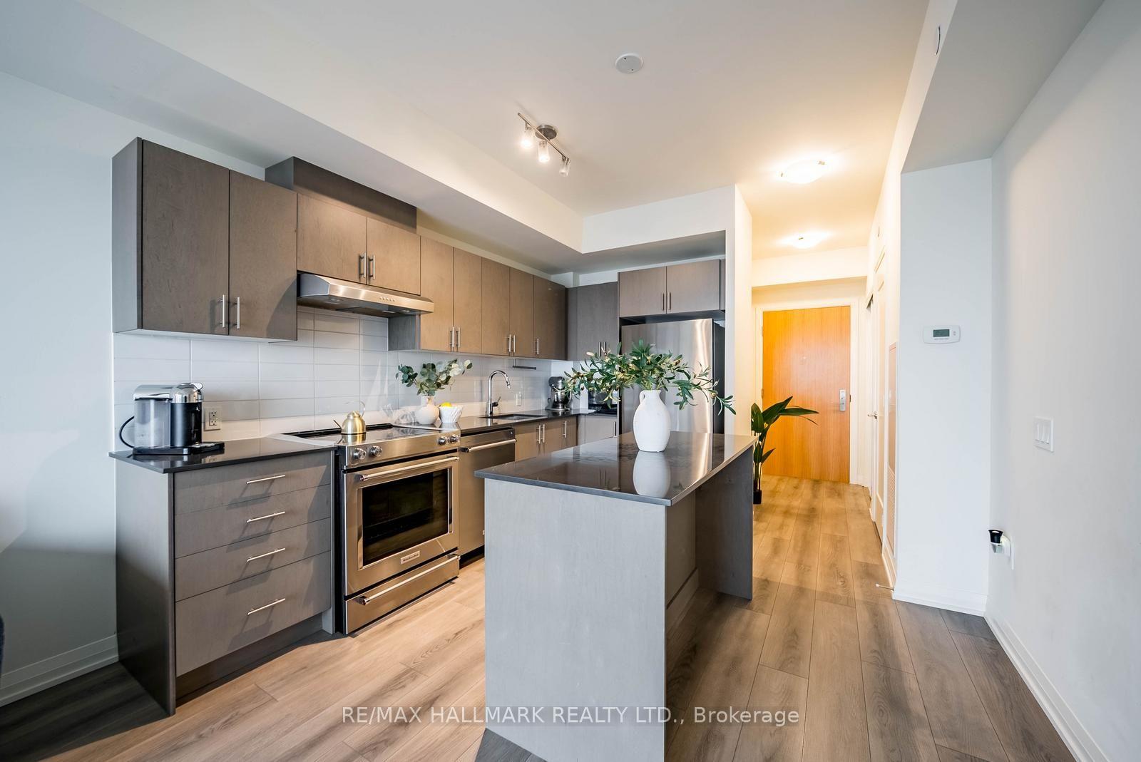 Photo 6 of Unit 1706, 8960 Jane Street, Vaughan, Vellore Village — HOMEH