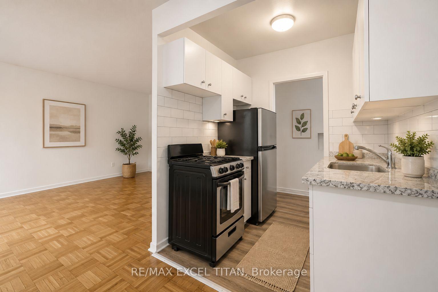 Photo 9 of Unit 303, 156 Kingston Road, Toronto, Woodbine Corridor — HOMEH