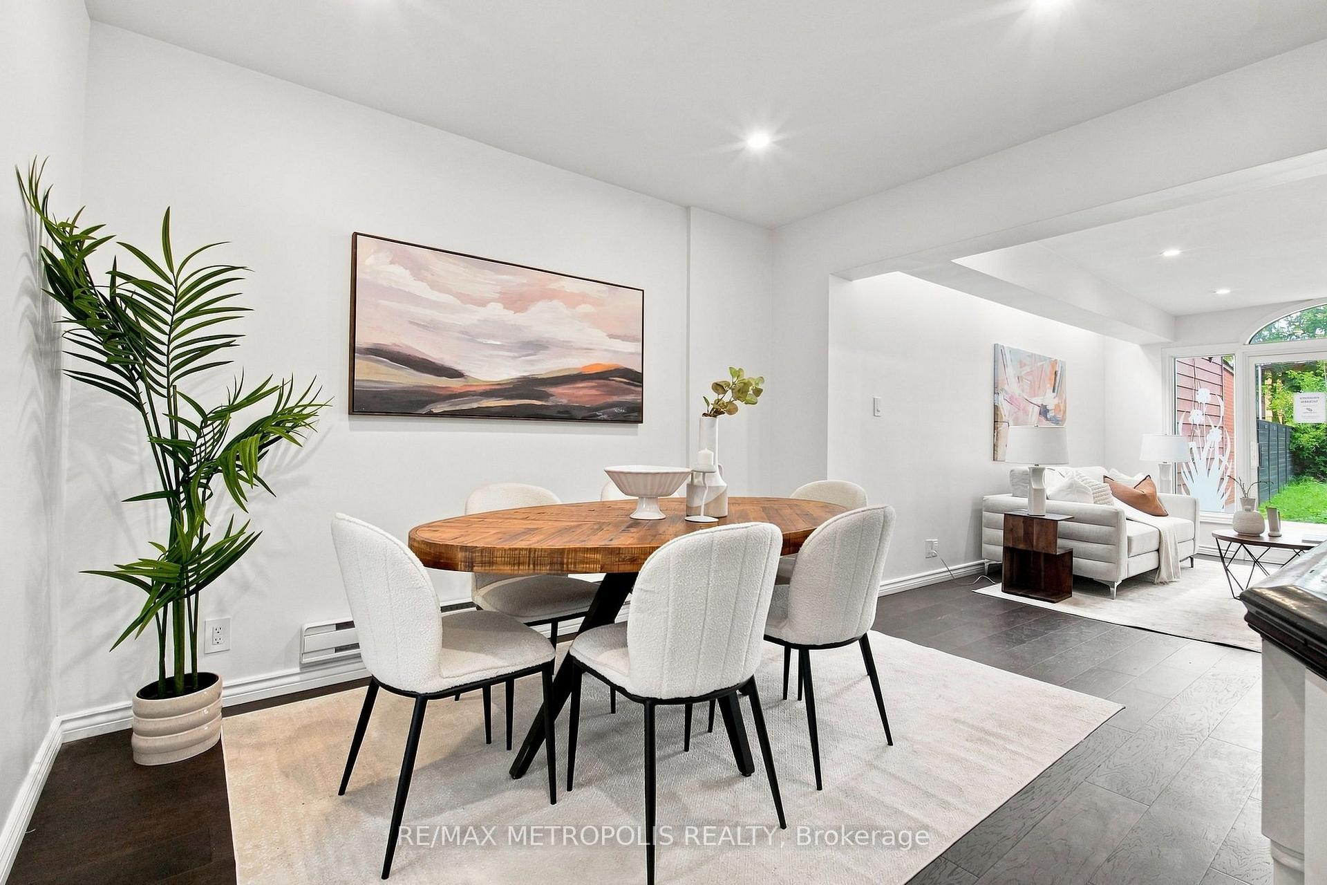 Photo 15 of 24 Marion Street, Toronto, Roncesvalles — HOMEH