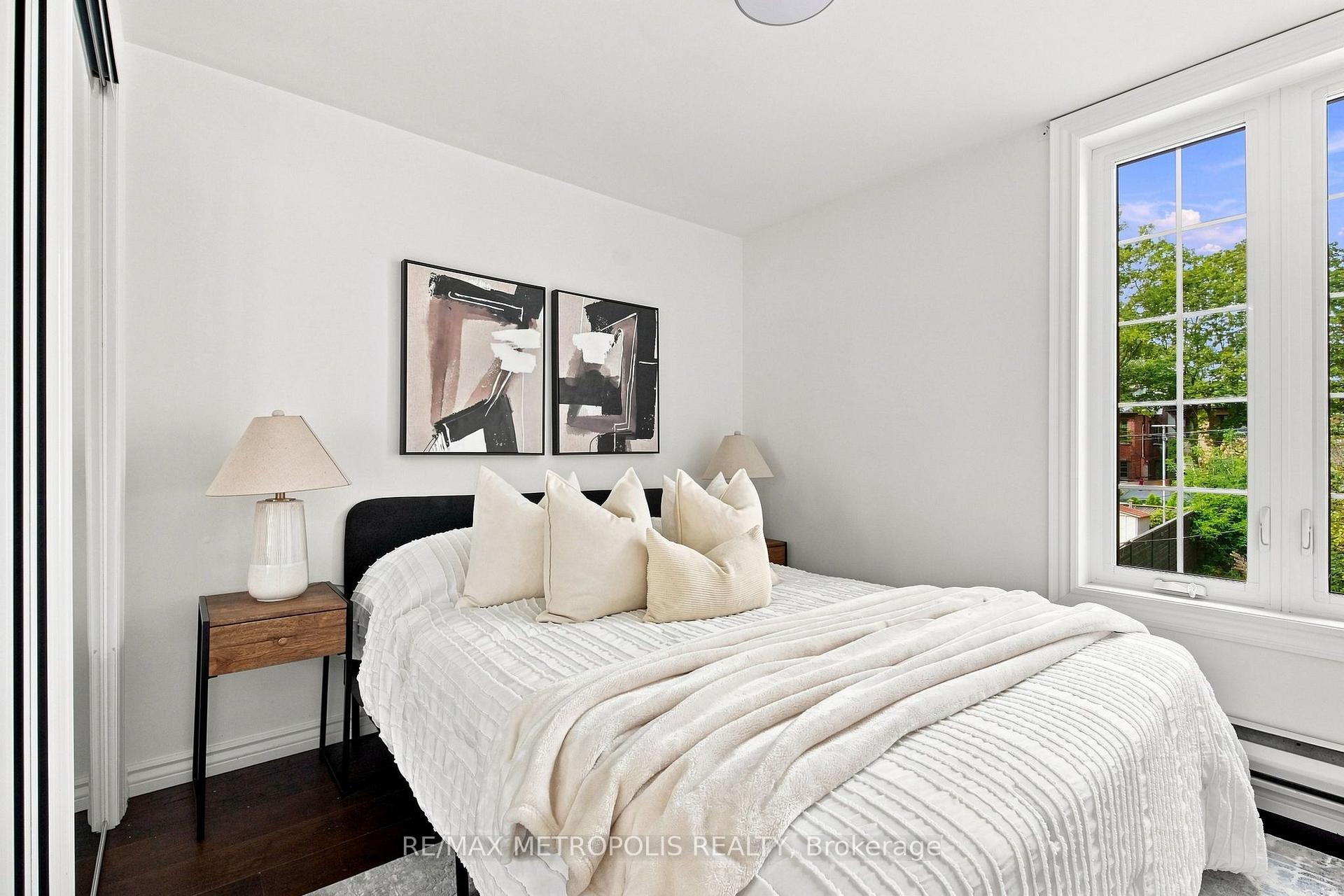 Photo 29 of 24 Marion Street, Toronto, Roncesvalles — HOMEH