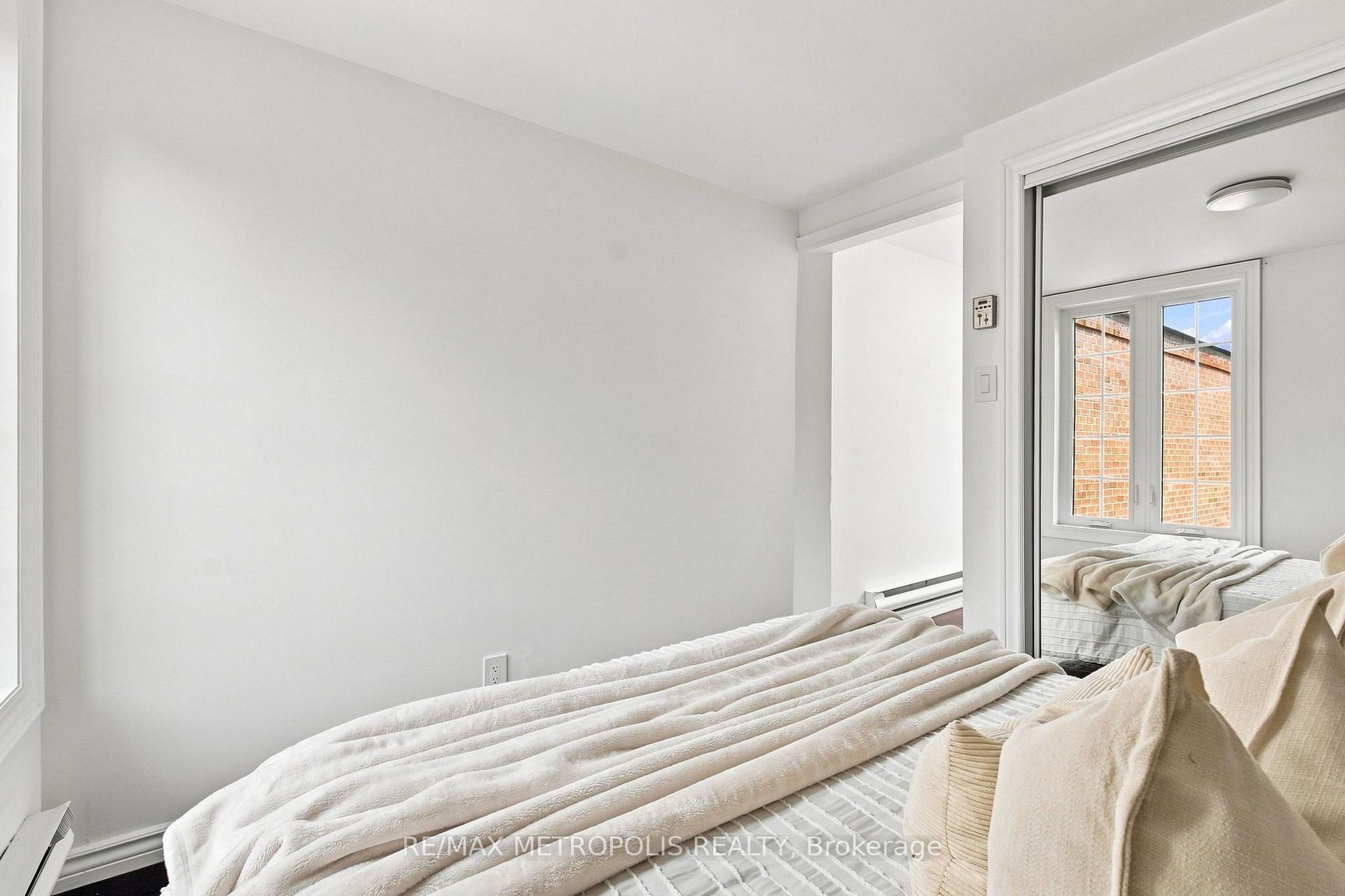 Photo 30 of 24 Marion Street, Toronto, Roncesvalles — HOMEH