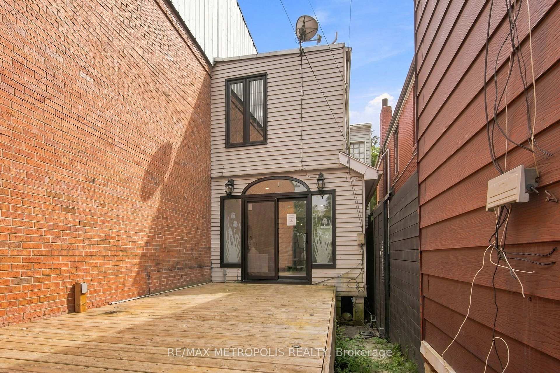 Photo 38 of 24 Marion Street, Toronto, Roncesvalles — HOMEH