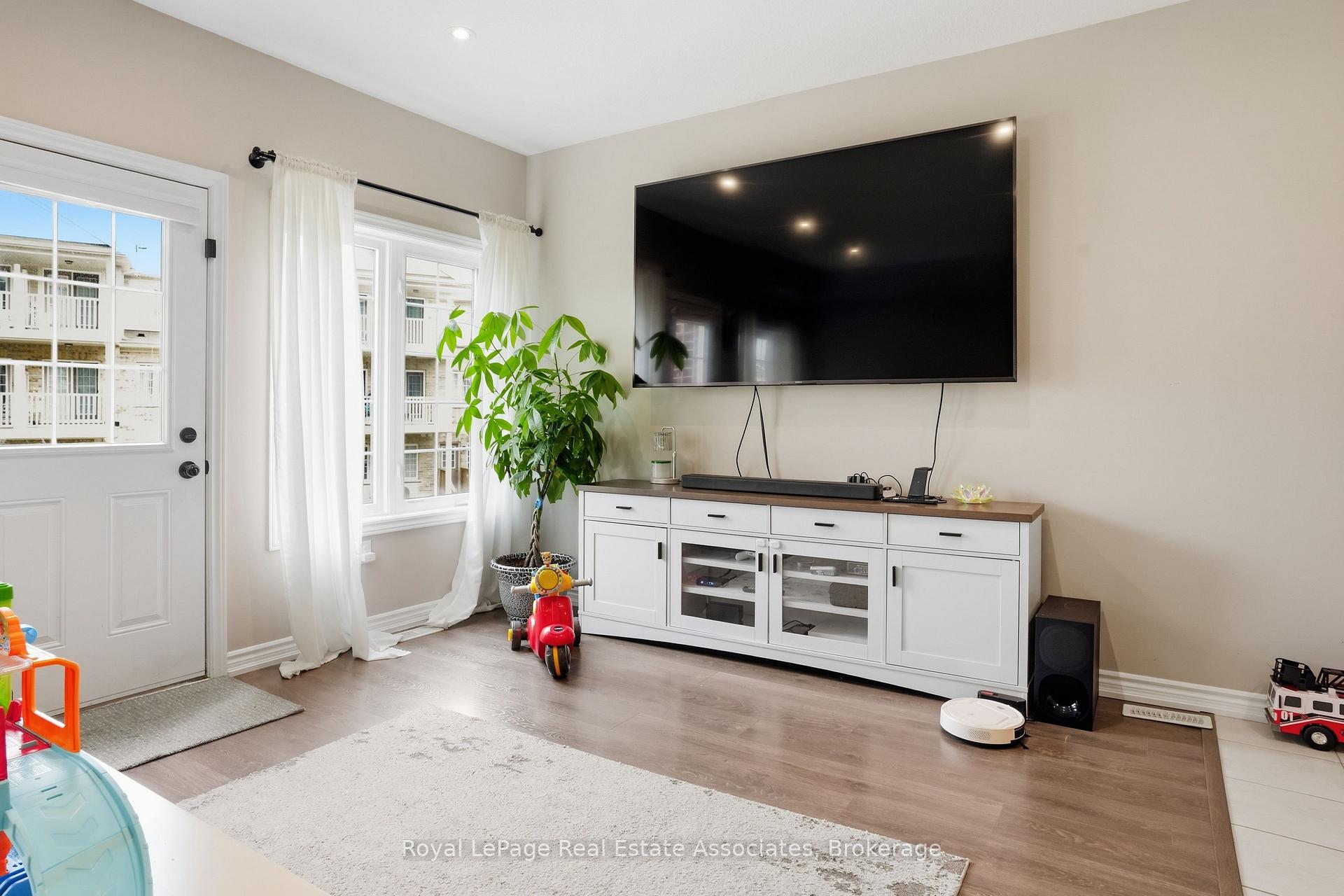 Photo 16 of Unit 50, 403 Westwood Drive, Kitchener, Westmount - Waterloo — HOMEH