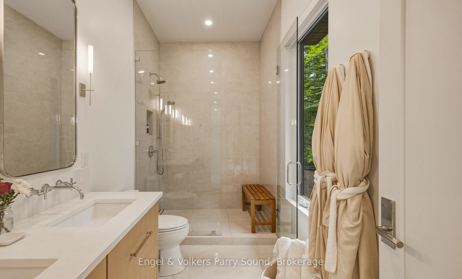 Photo 25 of 15 Beechwood Drive, Seguin — HOMEH