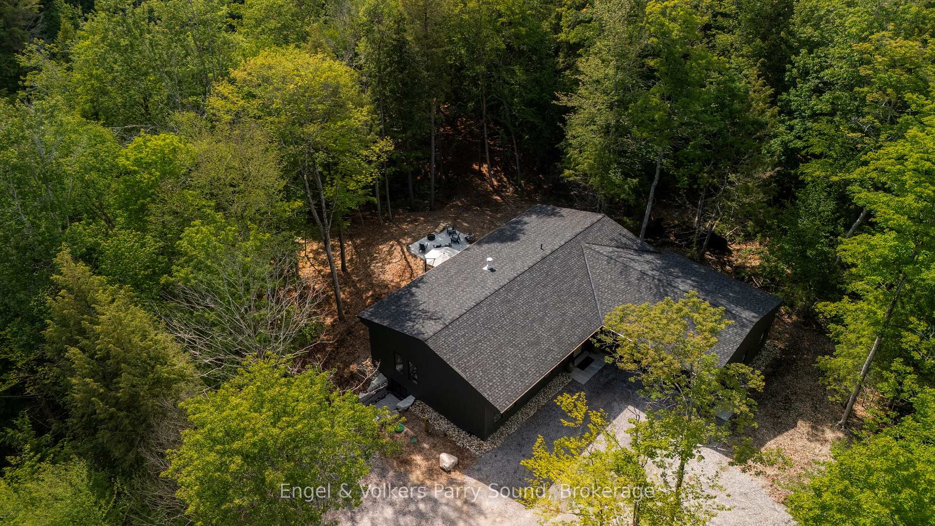Photo 40 of 15 Beechwood Drive, Seguin — HOMEH