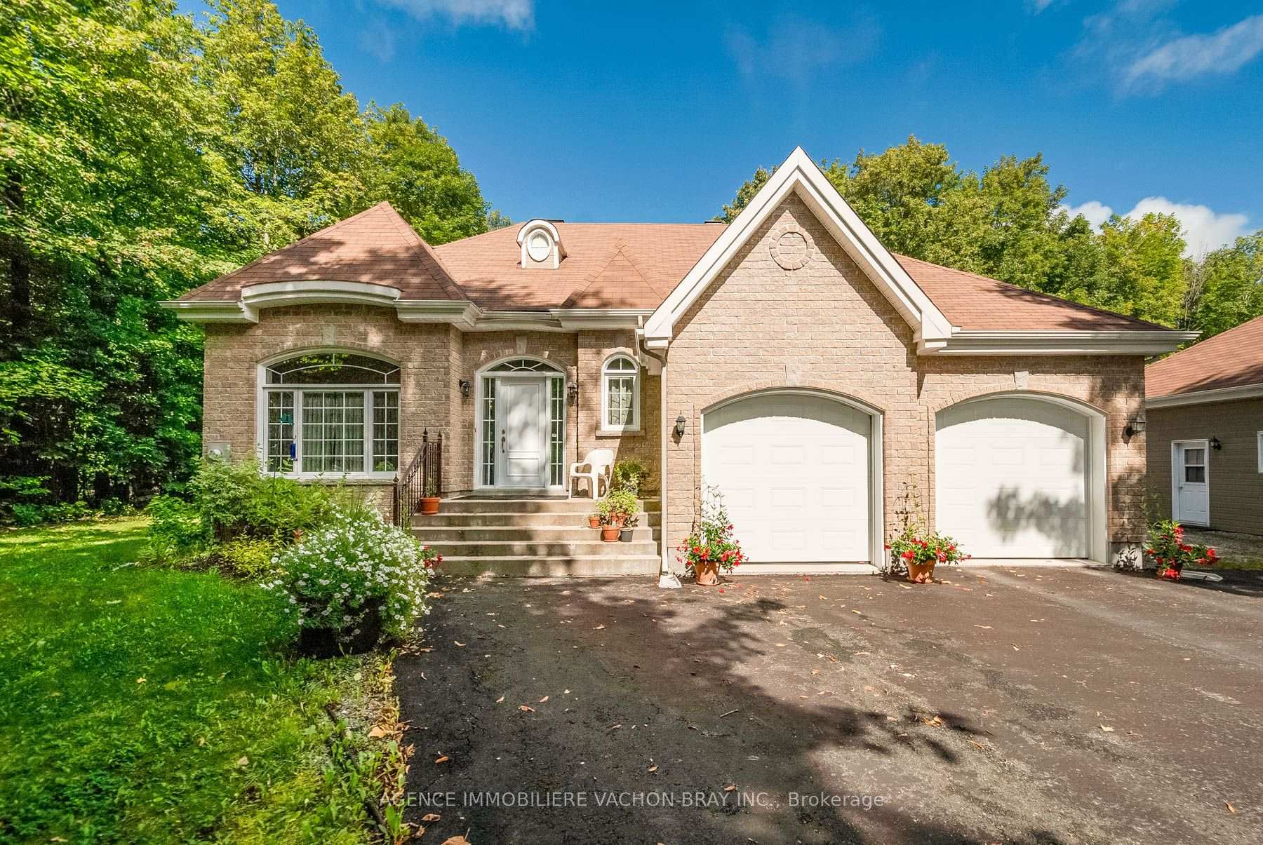 Photo of 20233 Maple Road