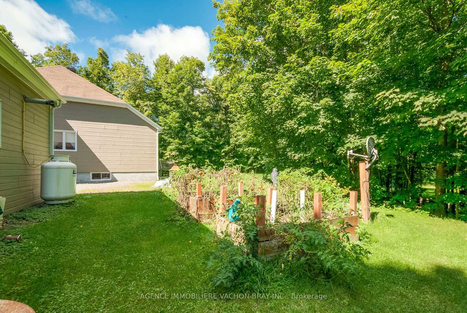 Photo 42 of 20233 Maple Road, South Glengarry, South Glengarry (Charlottenburgh) Twp — HOMEH