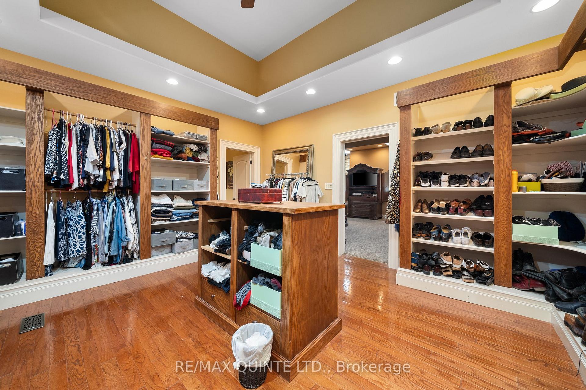 Photo 33 of 229 Main Street, Prince Edward County, Picton — HOMEH