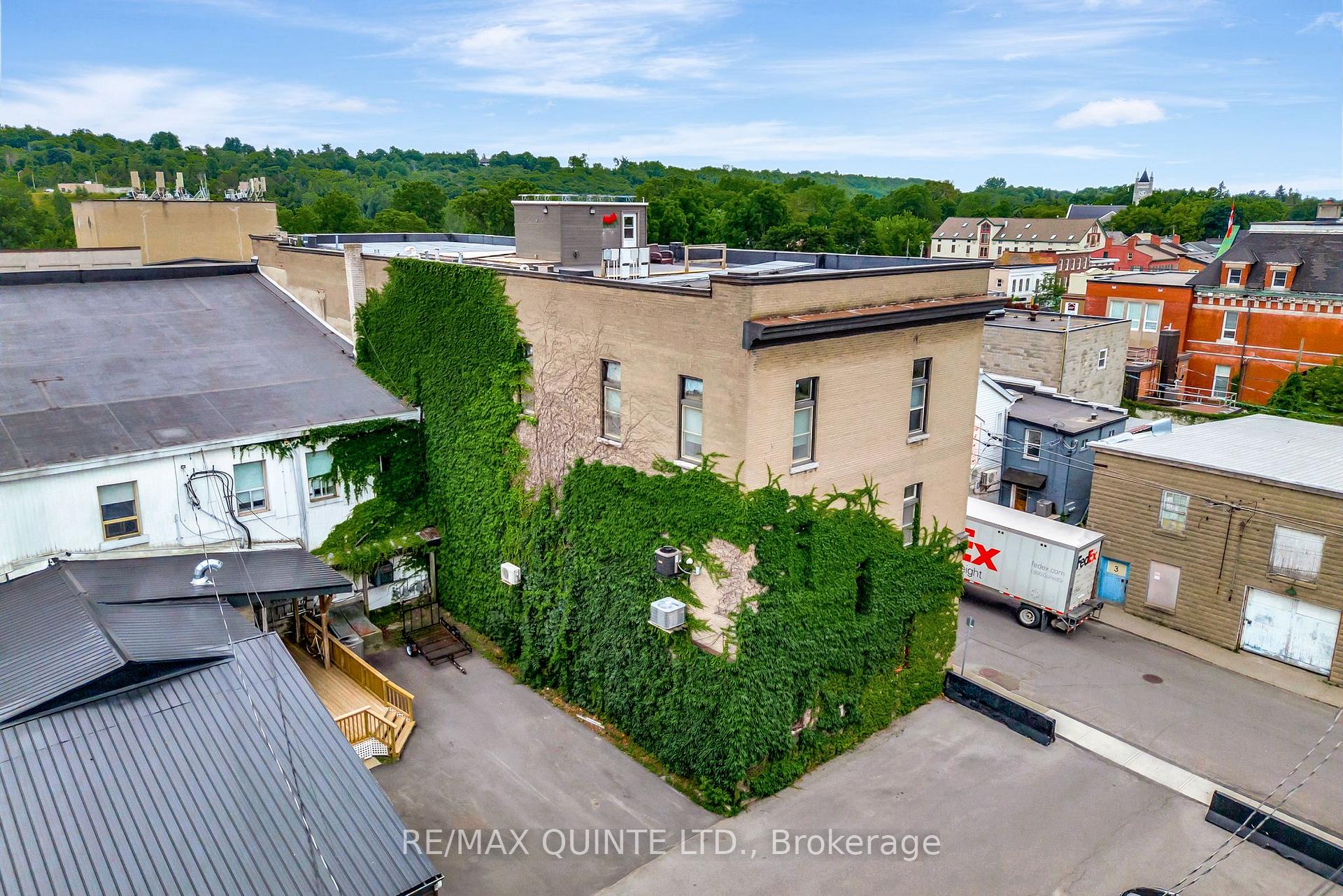Photo 48 of 229 Main Street, Prince Edward County, Picton — HOMEH