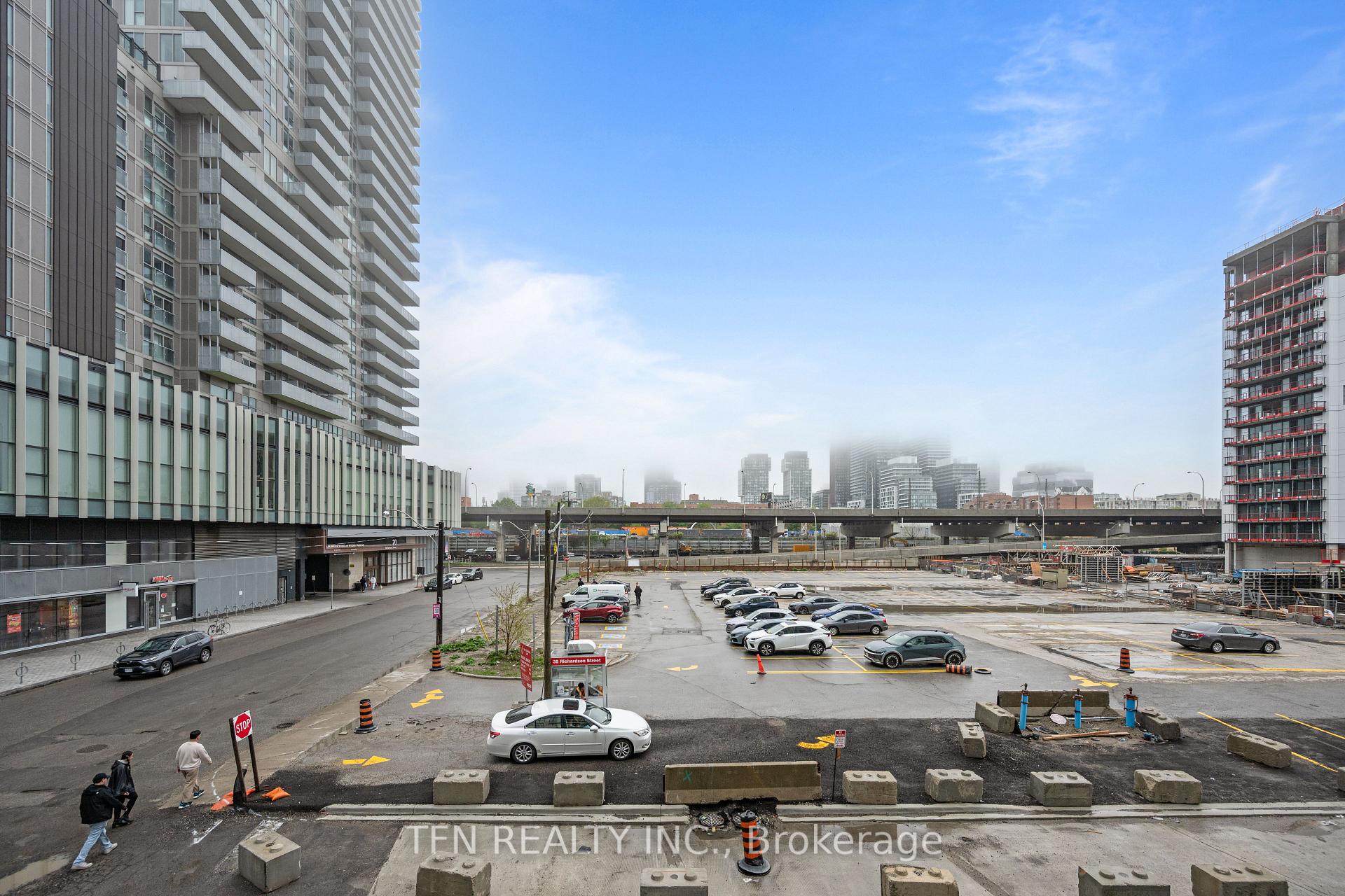 Photo 16 of Unit 215, 15 Richardson Street, Toronto, Waterfront Communities — HOMEH
