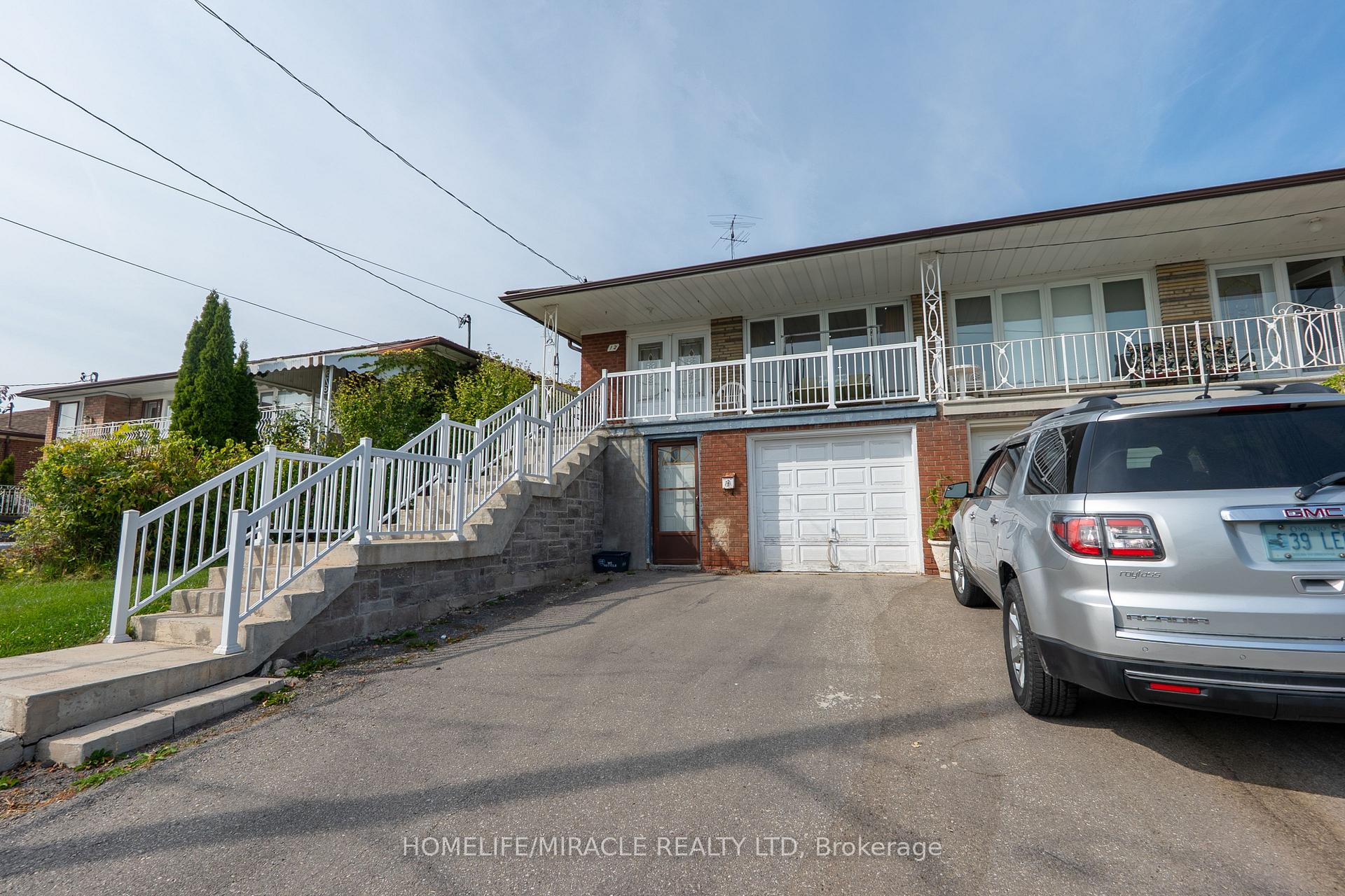 Photo 2 of 12 Brubeck Road, North York, Humbermede — HOMEH