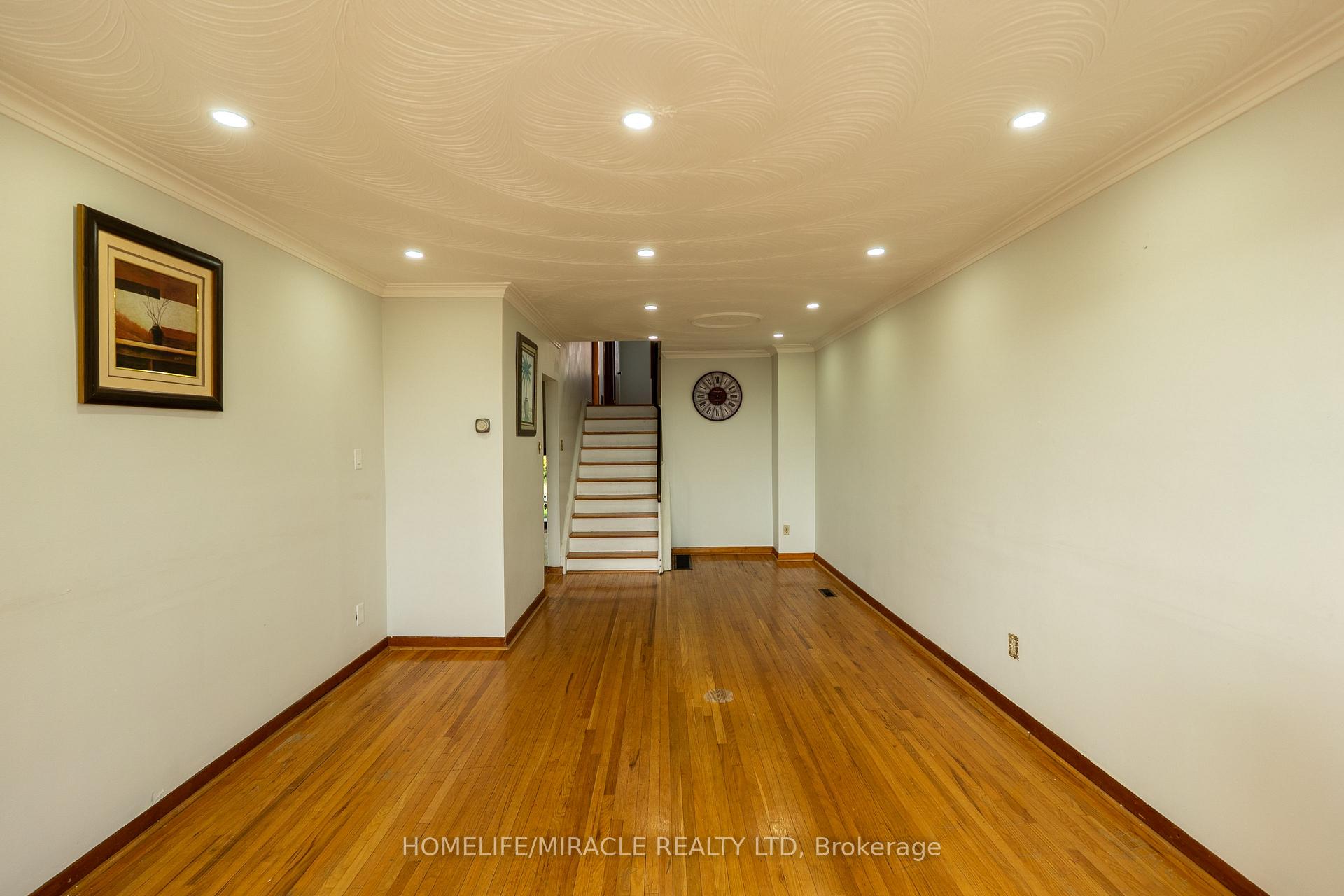 Photo 6 of 12 Brubeck Road, North York, Humbermede — HOMEH