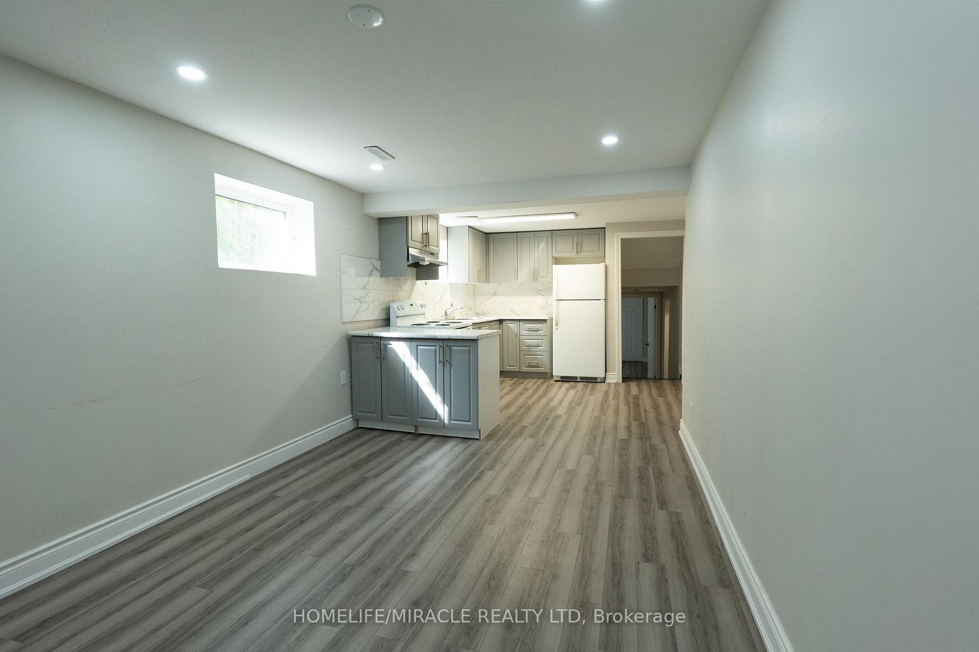 Photo 9 of 12 Brubeck Road, North York, Humbermede — HOMEH