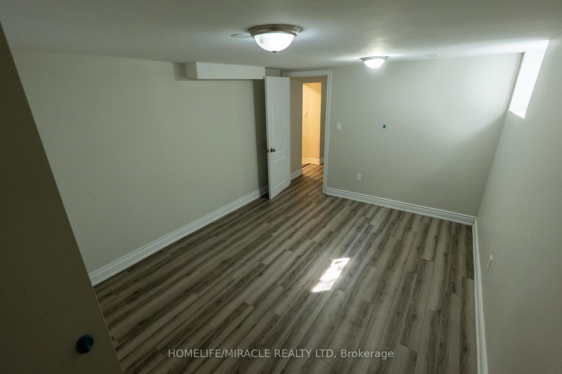 Photo 16 of 12 Brubeck Road, North York, Humbermede — HOMEH