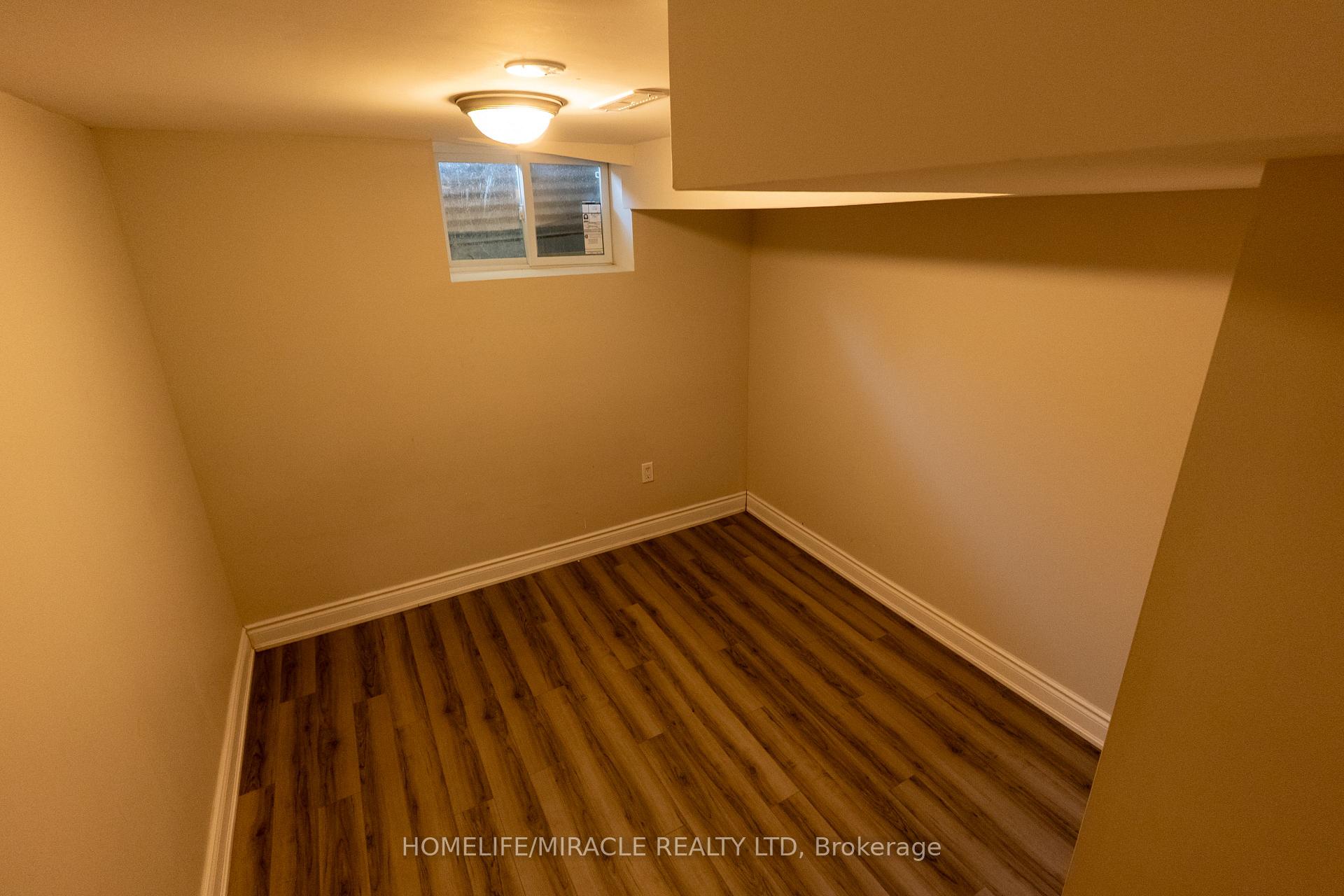 Photo 20 of 12 Brubeck Road, North York, Humbermede — HOMEH