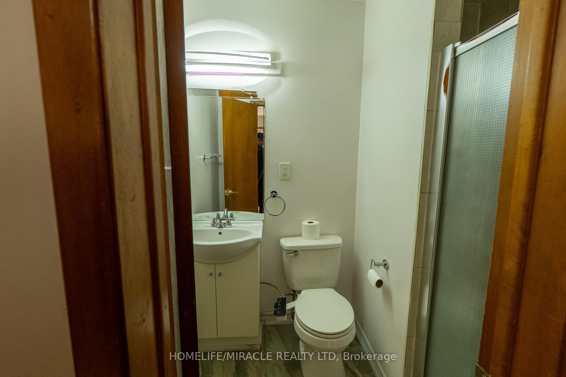 Photo 32 of 12 Brubeck Road, North York, Humbermede — HOMEH