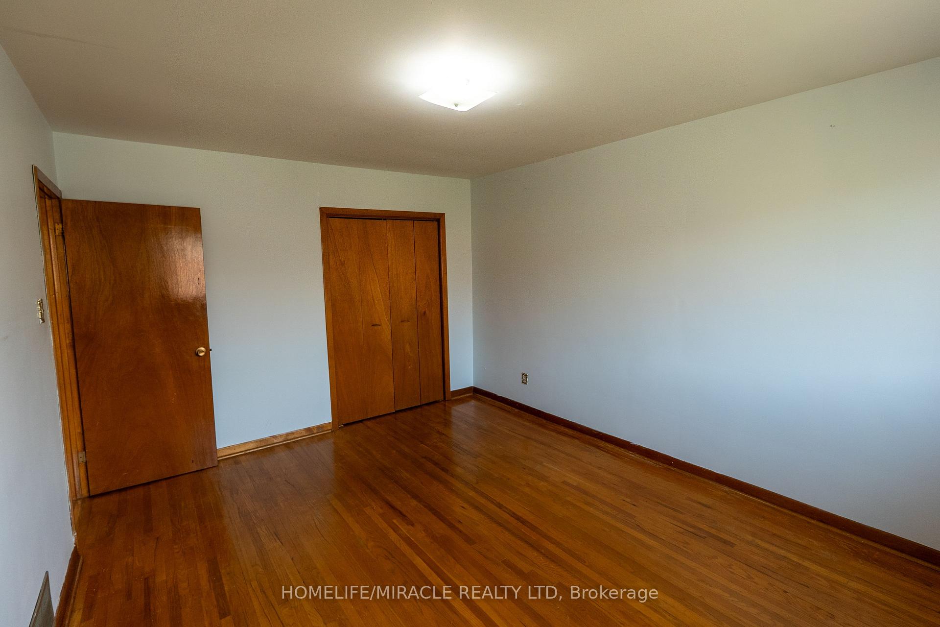 Photo 41 of 12 Brubeck Road, North York, Humbermede — HOMEH