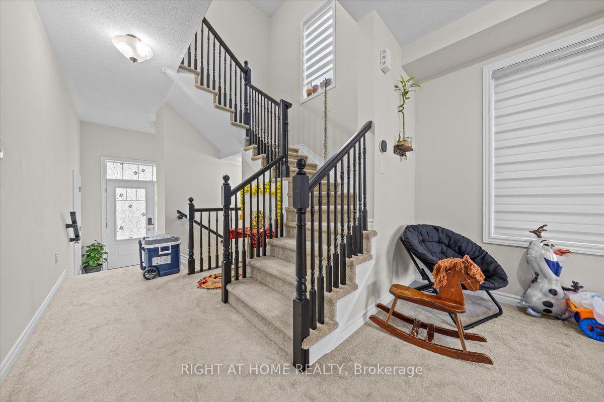 Photo 6 of 176 Harmattan Avenue, Ottawa, Stittsville (North) — HOMEH