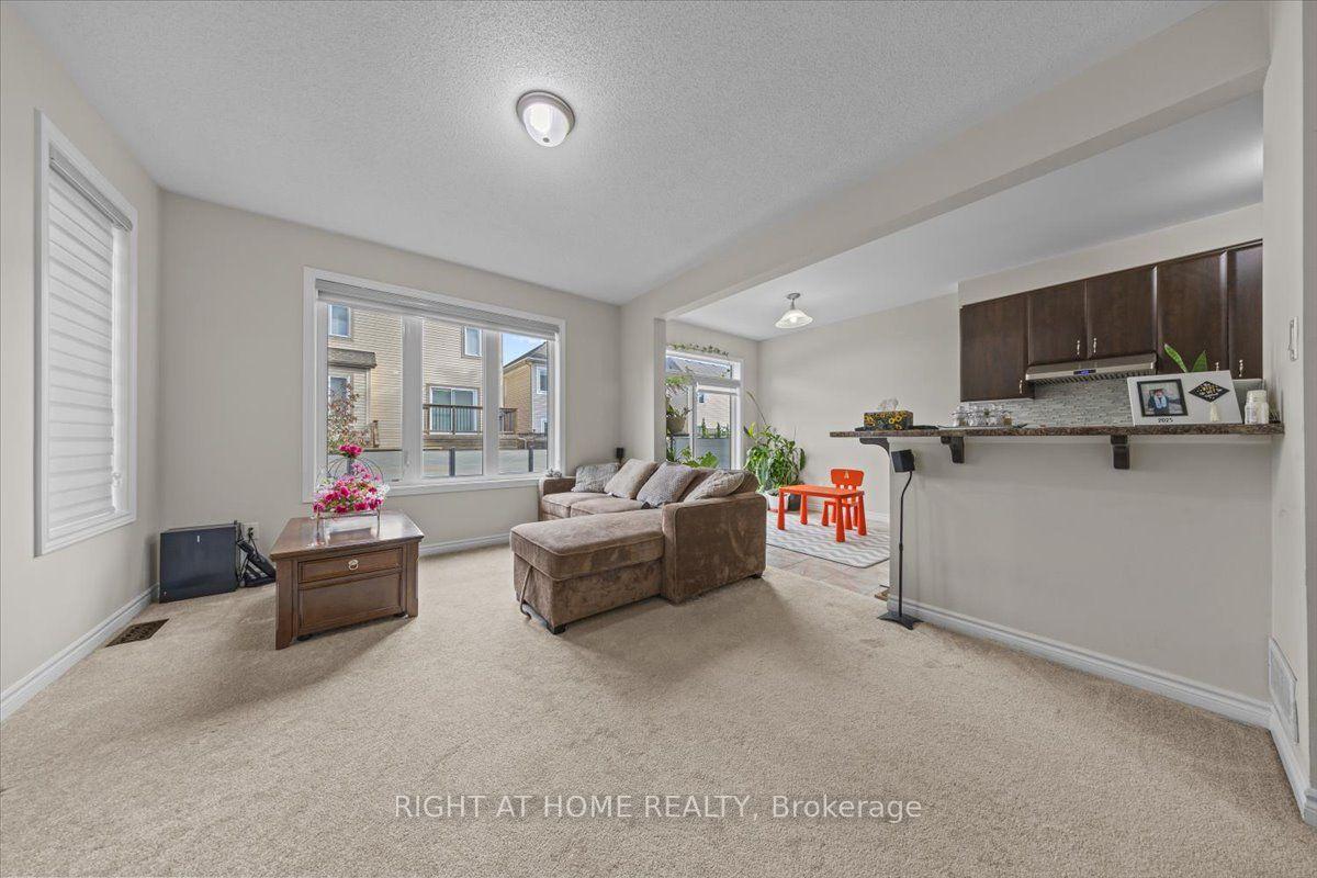 Photo 10 of 176 Harmattan Avenue, Ottawa, Stittsville (North) — HOMEH