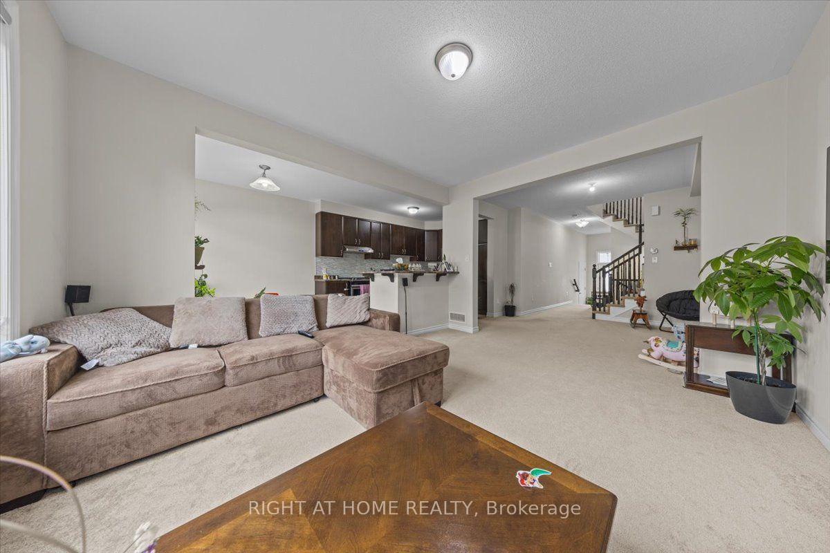 Photo 11 of 176 Harmattan Avenue, Ottawa, Stittsville (North) — HOMEH