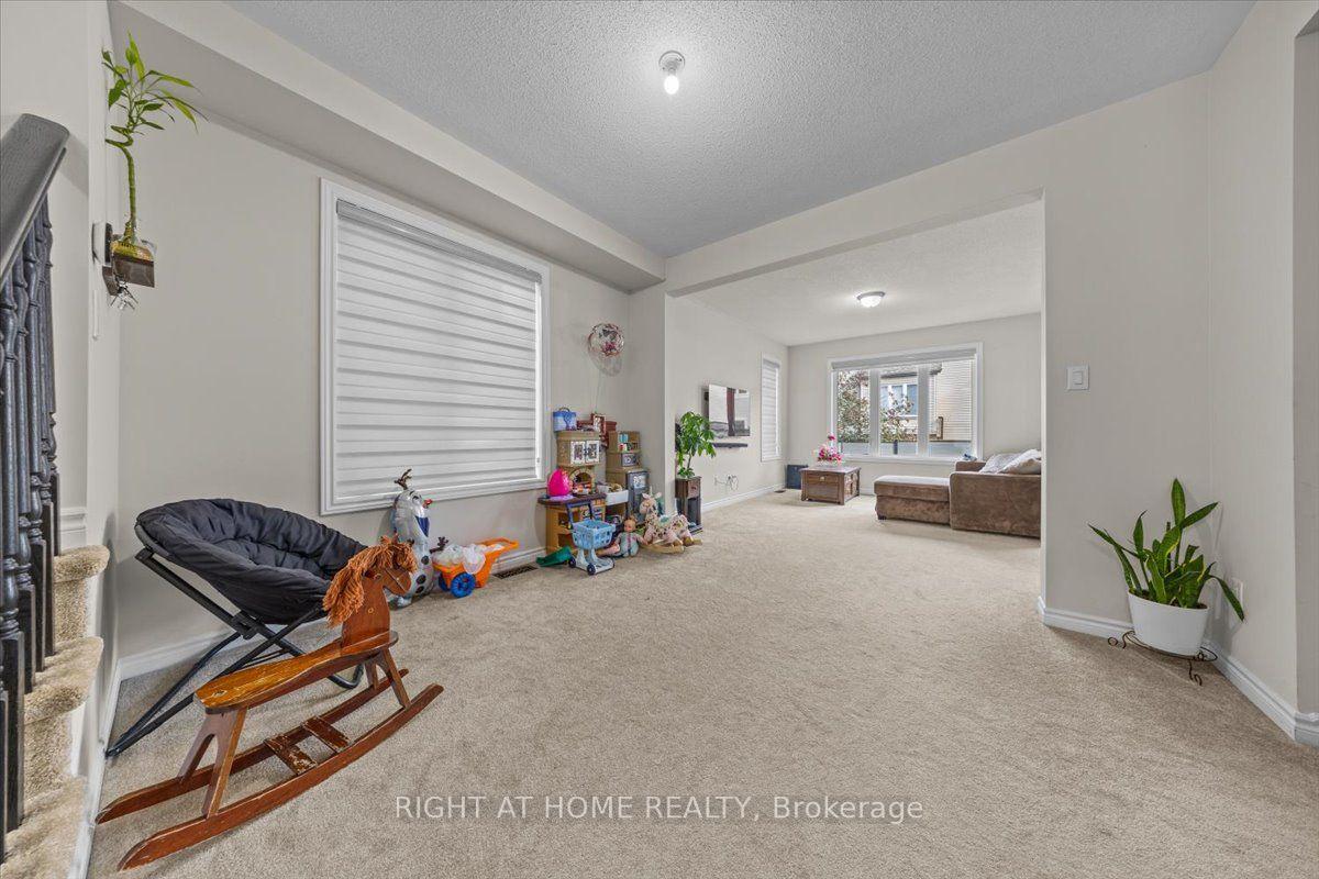 Photo 12 of 176 Harmattan Avenue, Ottawa, Stittsville (North) — HOMEH