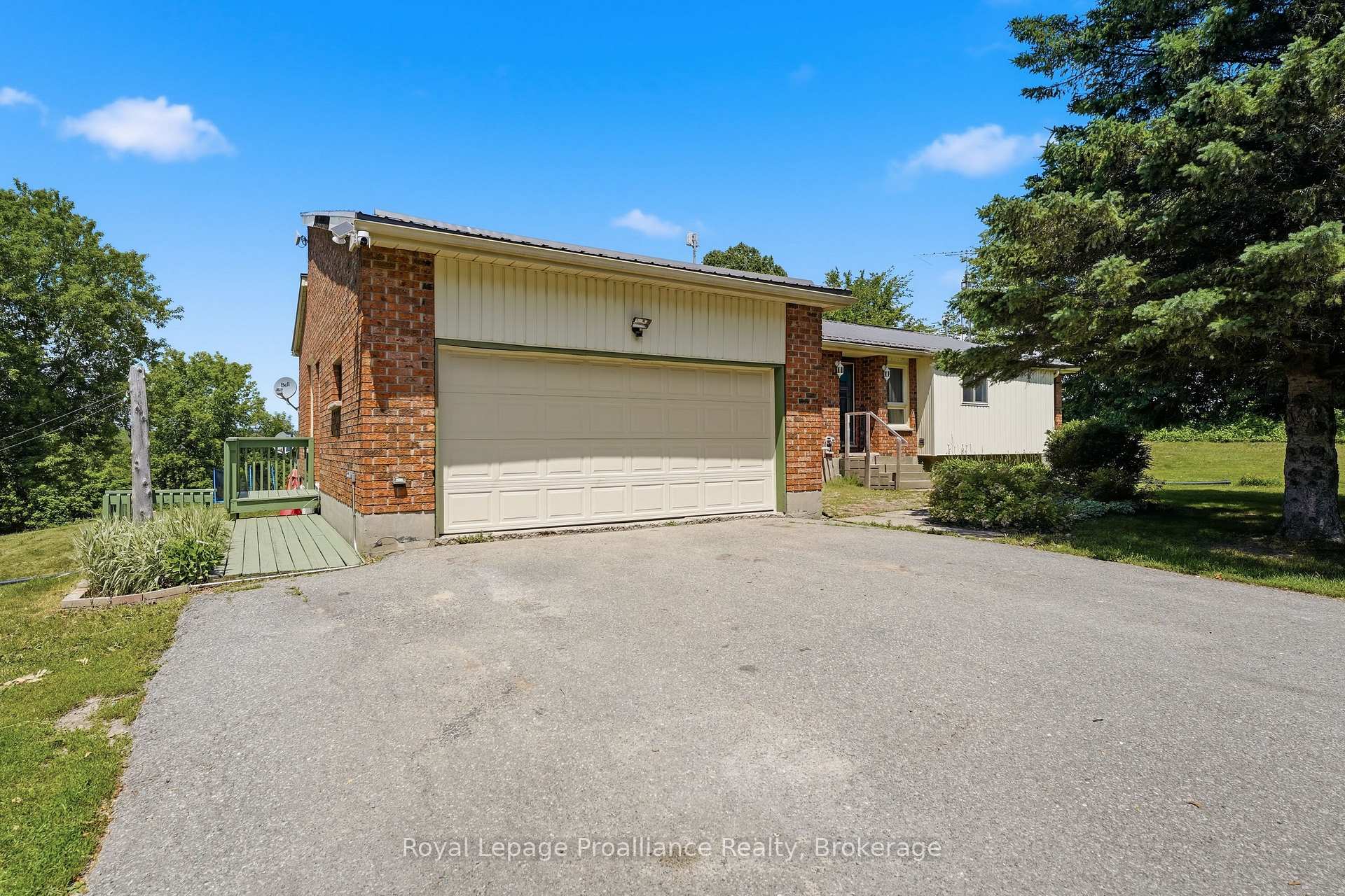 Photo 5 of 555 Bethel Road, Belleville, Thurlow Ward — HOMEH
