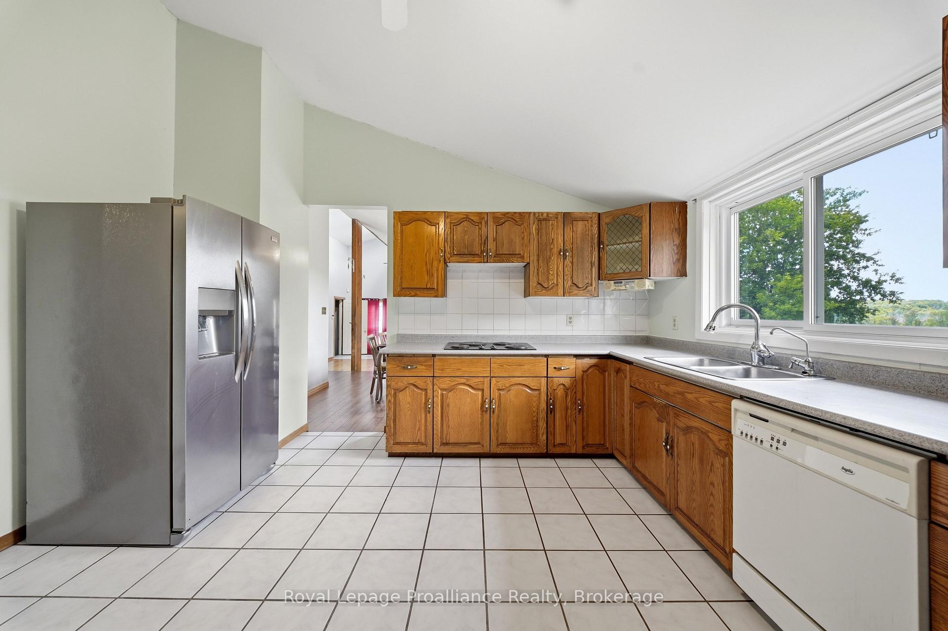 Photo 11 of 555 Bethel Road, Belleville, Thurlow Ward — HOMEH