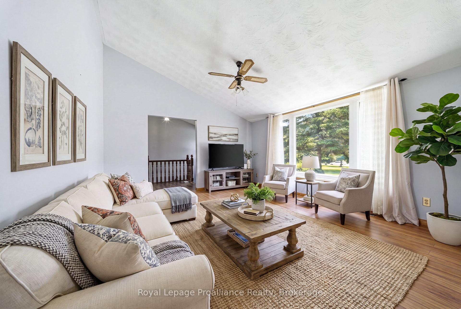 Photo 16 of 555 Bethel Road, Belleville, Thurlow Ward — HOMEH