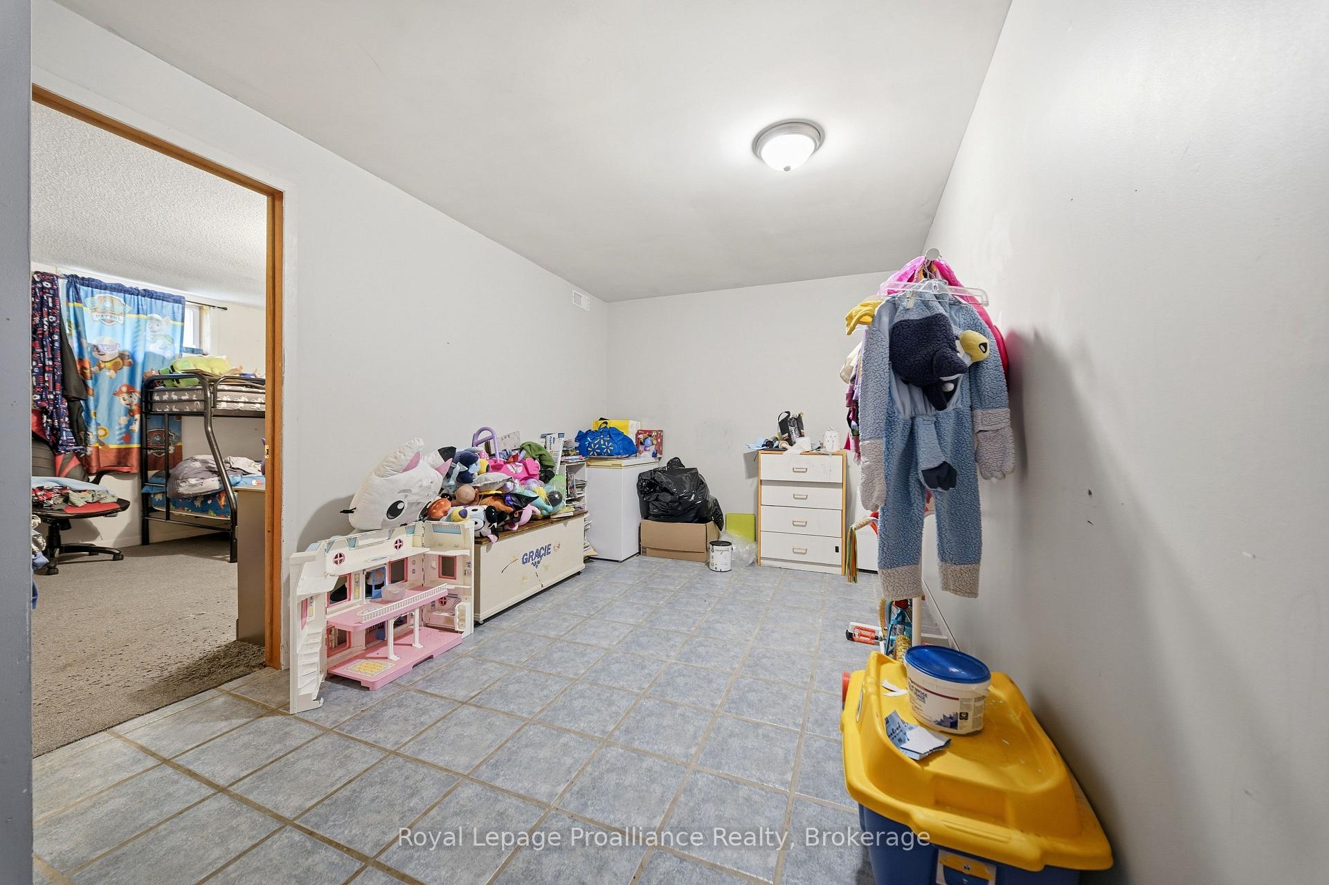 Photo 33 of 555 Bethel Road, Belleville, Thurlow Ward — HOMEH