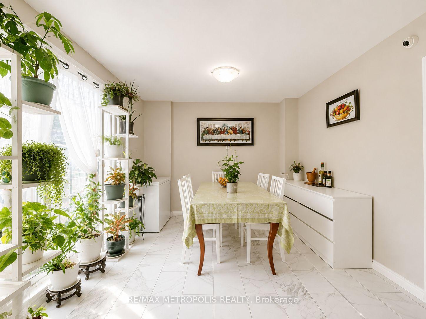 Photo 24 of 24 Enclave Mews, North York, York University Heights — HOMEH
