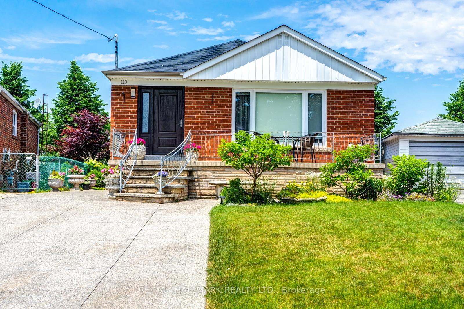 Photo 1 of 110 Trinnell Boulevard, Scarborough, Clairlea-Birchmount — HOMEH