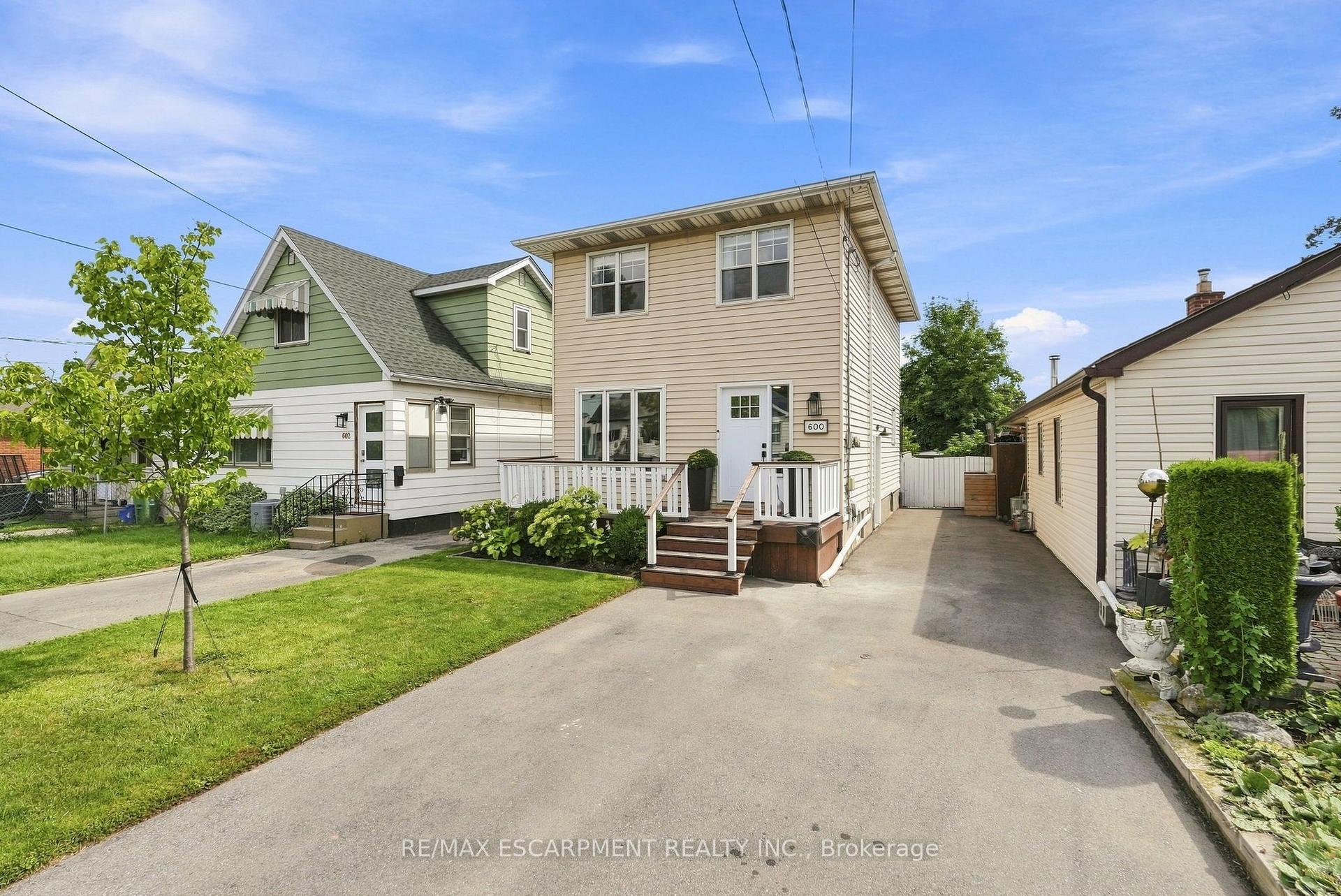 Photo 2 of 600 Quebec Street, Hamilton, Parkview — HOMEH