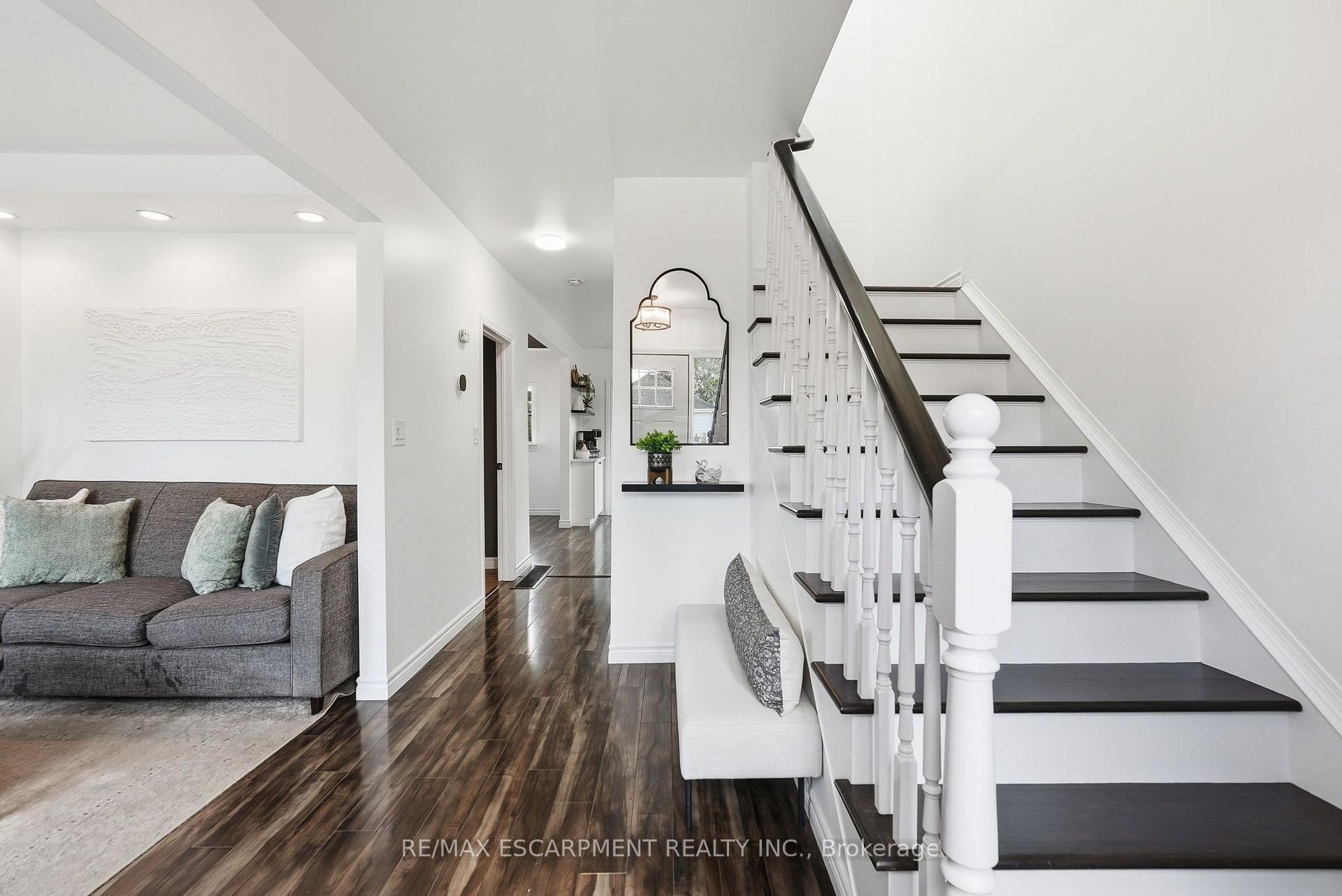 Photo 6 of 600 Quebec Street, Hamilton, Parkview — HOMEH