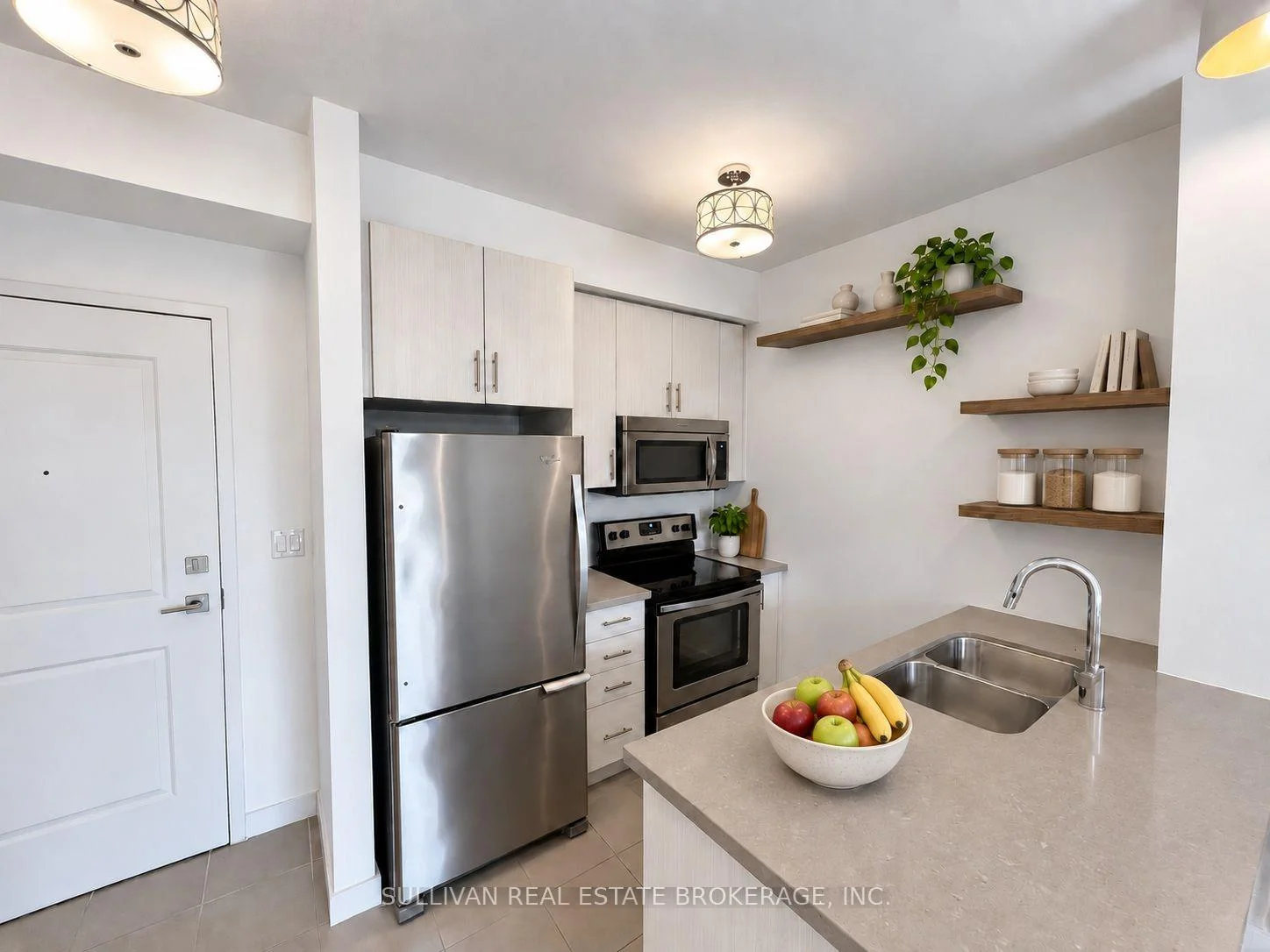 Photo 6 of Unit 314, 35 Southshore Crescent, Hamilton, Lakeshore — HOMEH