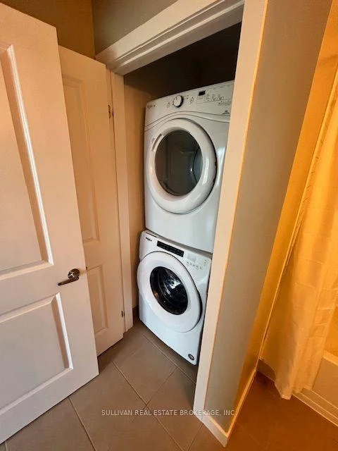 Photo 19 of Unit 314, 35 Southshore Crescent, Hamilton, Lakeshore — HOMEH