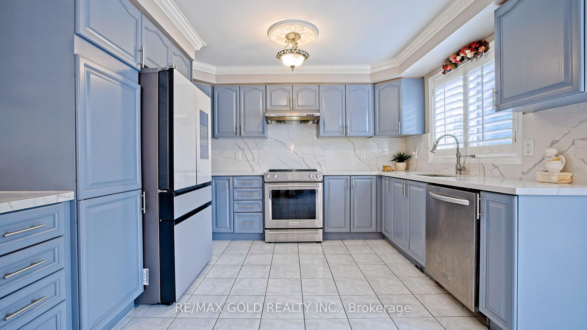 Photo 13 of 35 Duffield Road, Brampton, Fletcher's Meadow — HOMEH