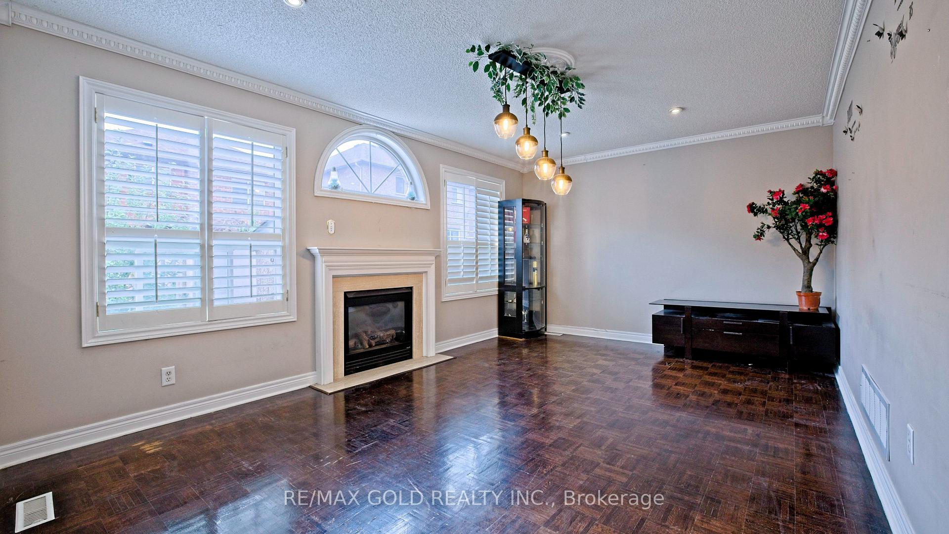 Photo 18 of 35 Duffield Road, Brampton, Fletcher's Meadow — HOMEH