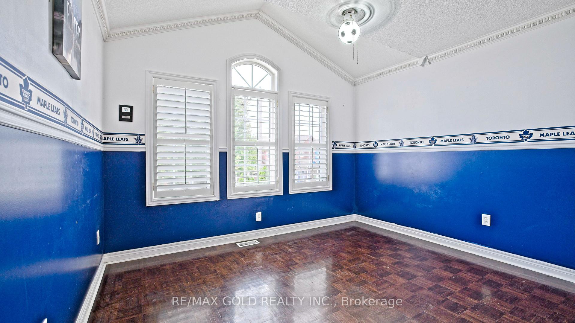 Photo 24 of 35 Duffield Road, Brampton, Fletcher's Meadow — HOMEH