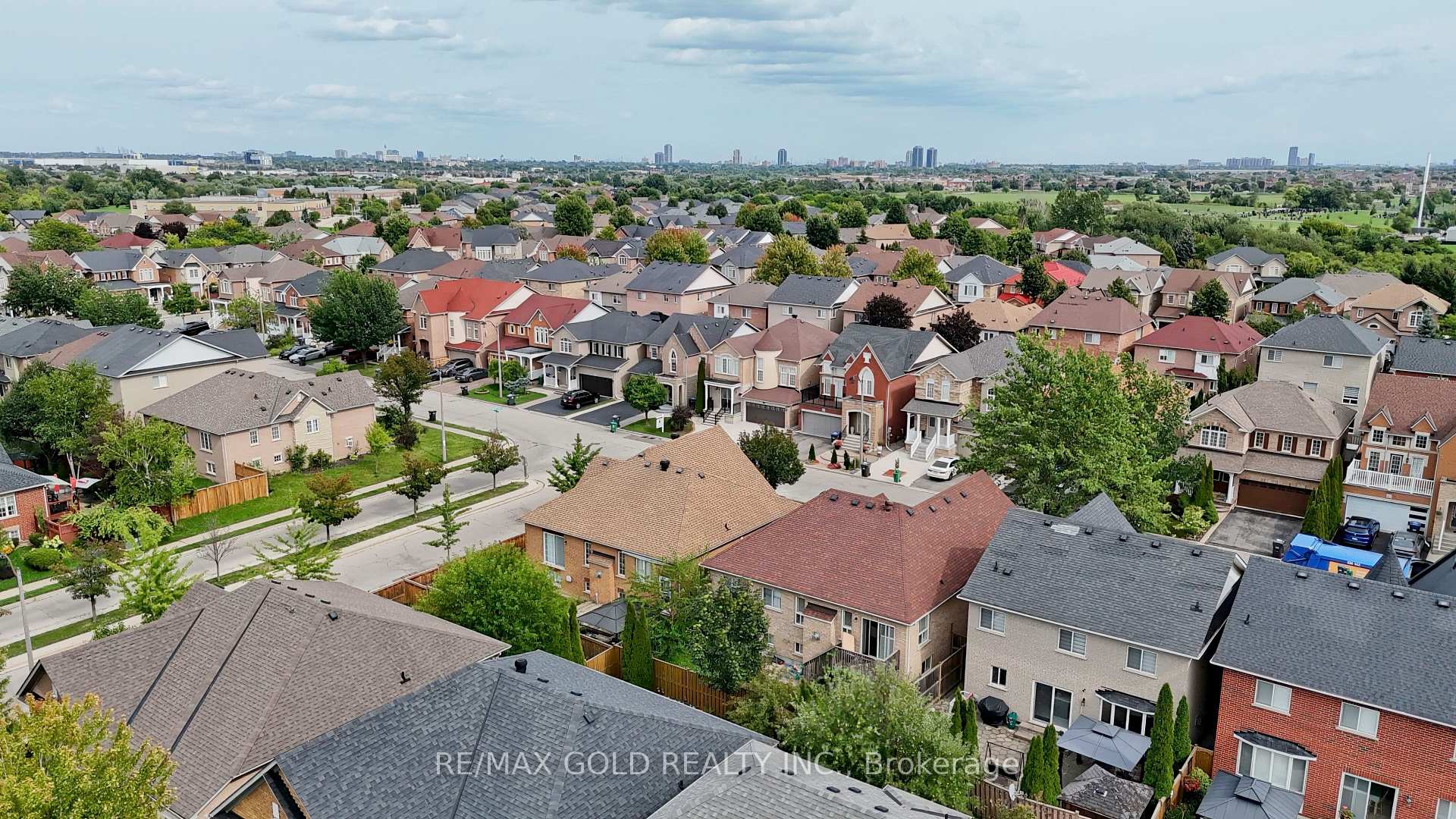 Photo 53 of 35 Duffield Road, Brampton, Fletcher's Meadow — HOMEH