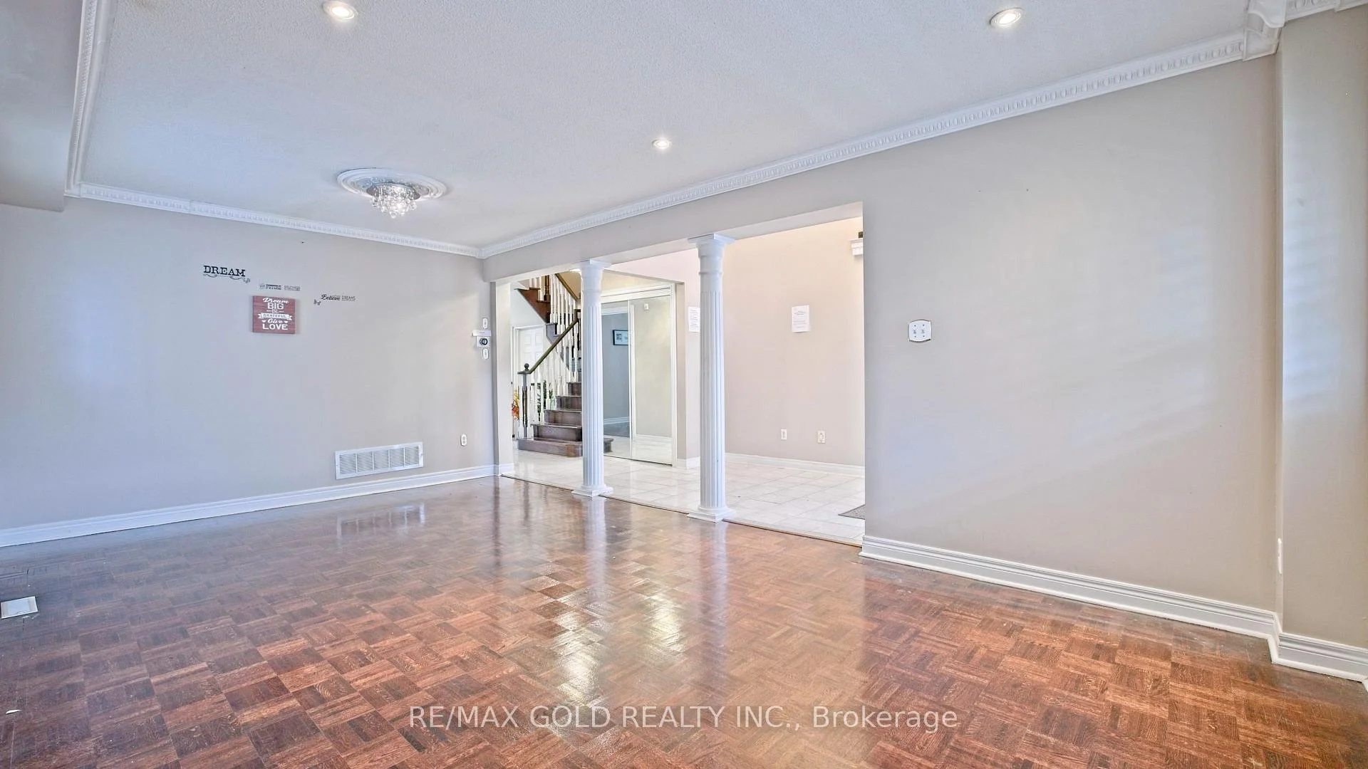 Photo 9 of 35 Duffield Road, Brampton, Fletcher's Meadow — HOMEH