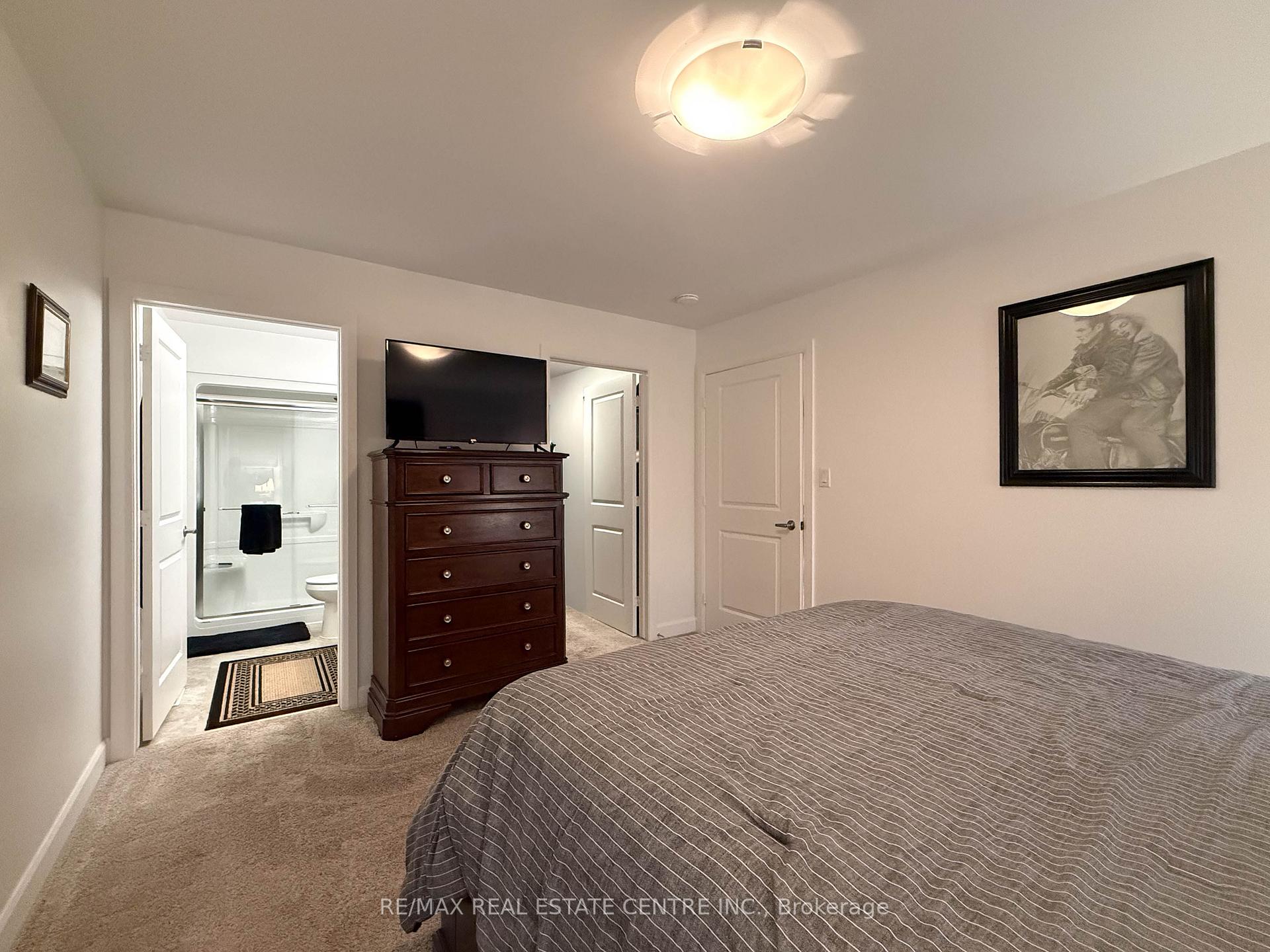 Photo 12 of 101 Grassland Grove, Chatham-Kent, Chatham — HOMEH