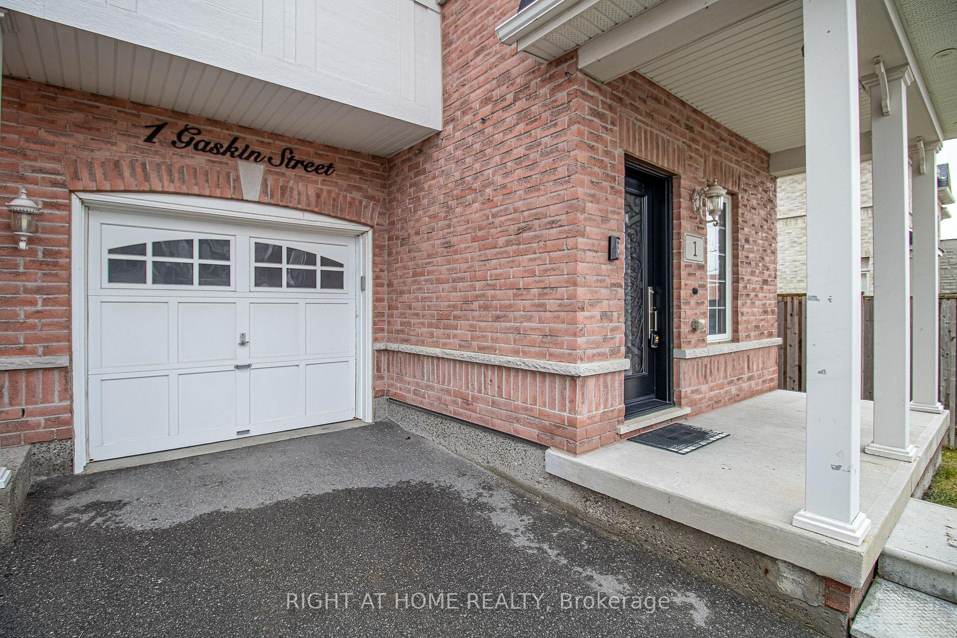Photo 3 of 1 Gaskin Street, Ajax, Central East — HOMEH