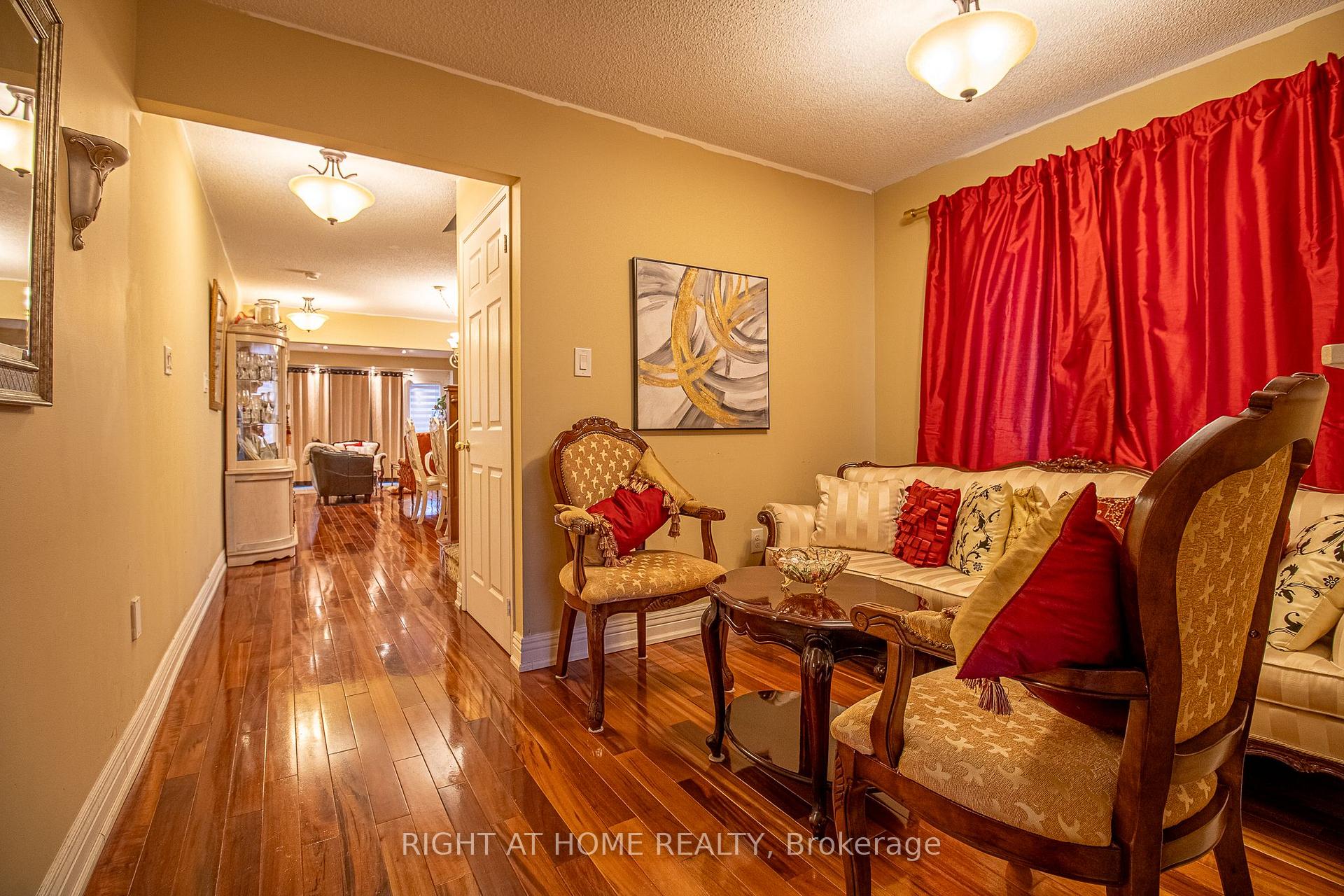 Photo 5 of 1 Gaskin Street, Ajax, Central East — HOMEH
