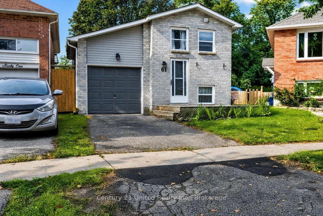 Photo 2 of 61 Broadlands Crescent, Clarington, Courtice — HOMEH