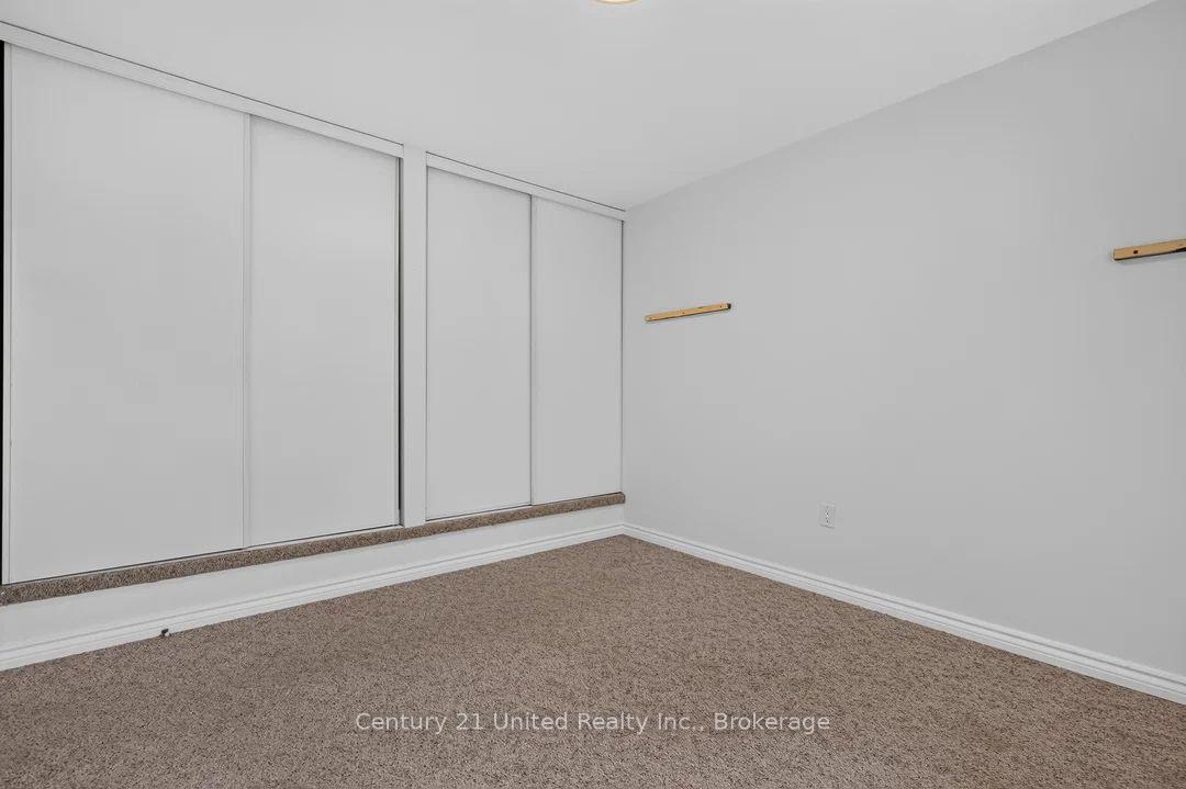 Photo 23 of 61 Broadlands Crescent, Clarington, Courtice — HOMEH