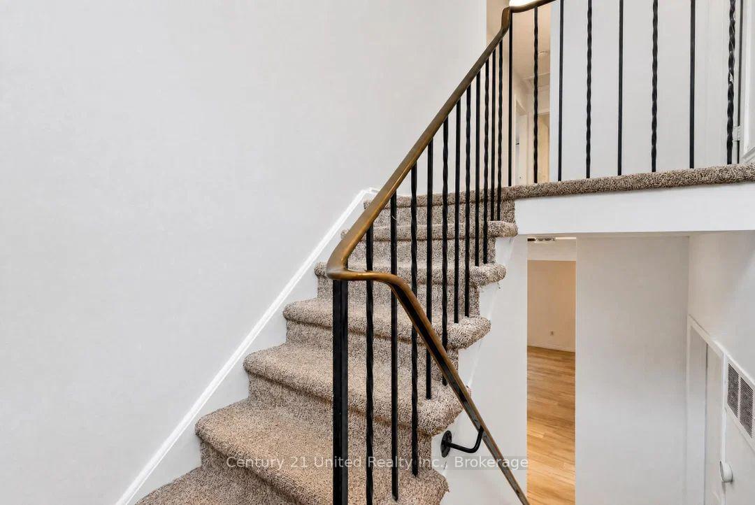 Photo 27 of 61 Broadlands Crescent, Clarington, Courtice — HOMEH