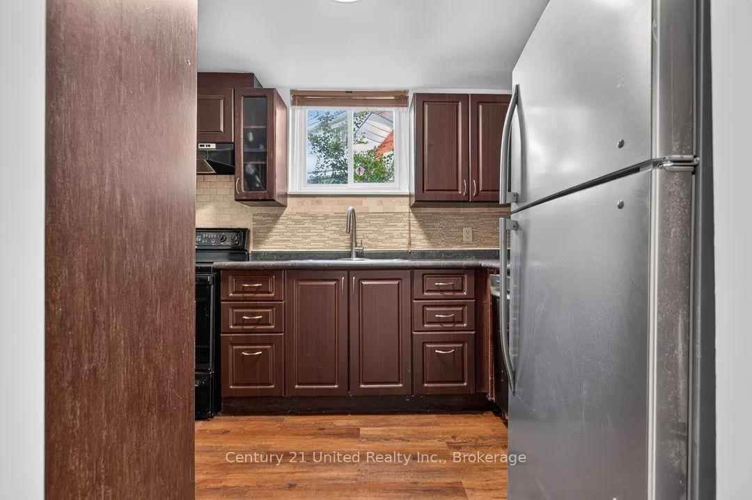 Photo 36 of 61 Broadlands Crescent, Clarington, Courtice — HOMEH