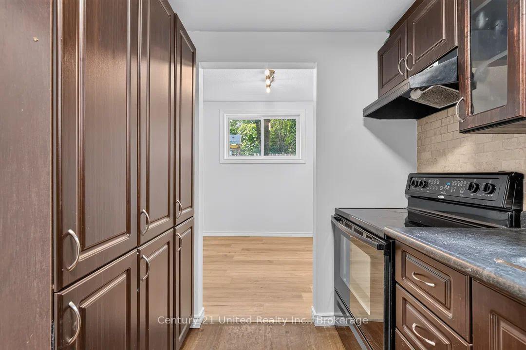 Photo 37 of 61 Broadlands Crescent, Clarington, Courtice — HOMEH