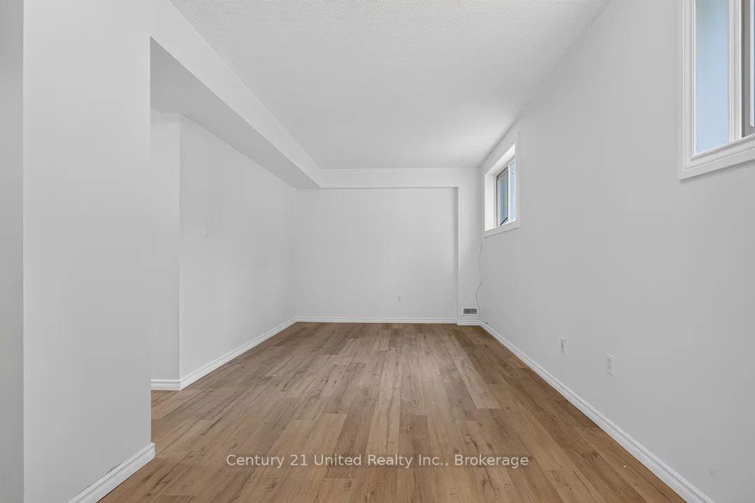 Photo 42 of 61 Broadlands Crescent, Clarington, Courtice — HOMEH